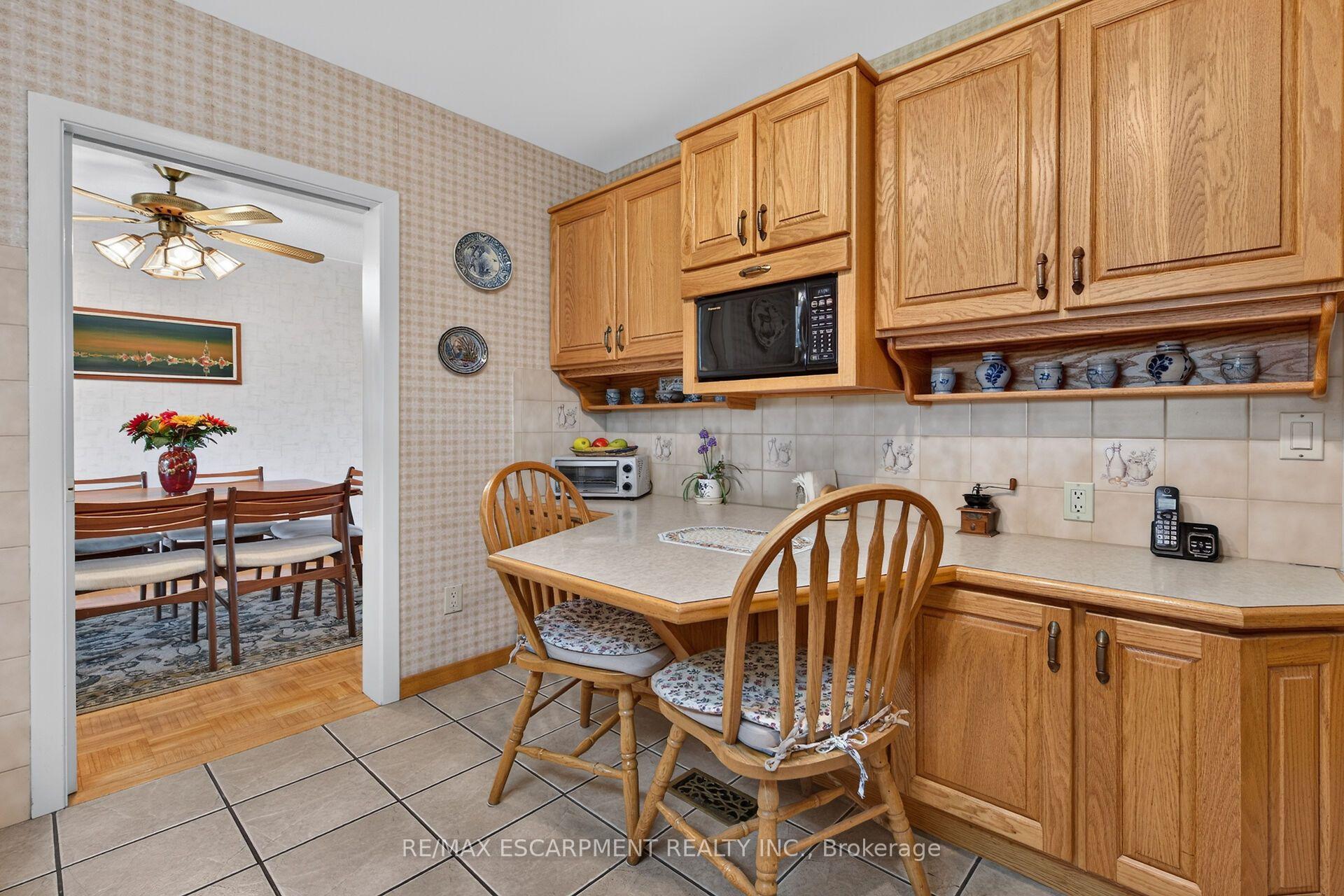 Photo 18 of 994 Barton Street, Hamilton, Fruitland — HOMEH