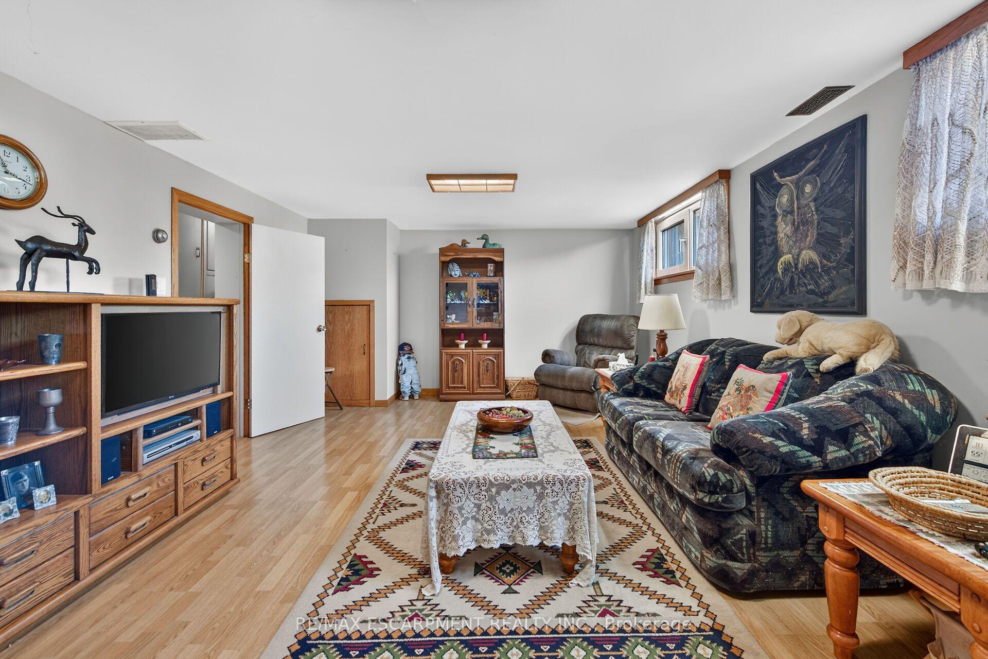 Photo 31 of 994 Barton Street, Hamilton, Fruitland — HOMEH