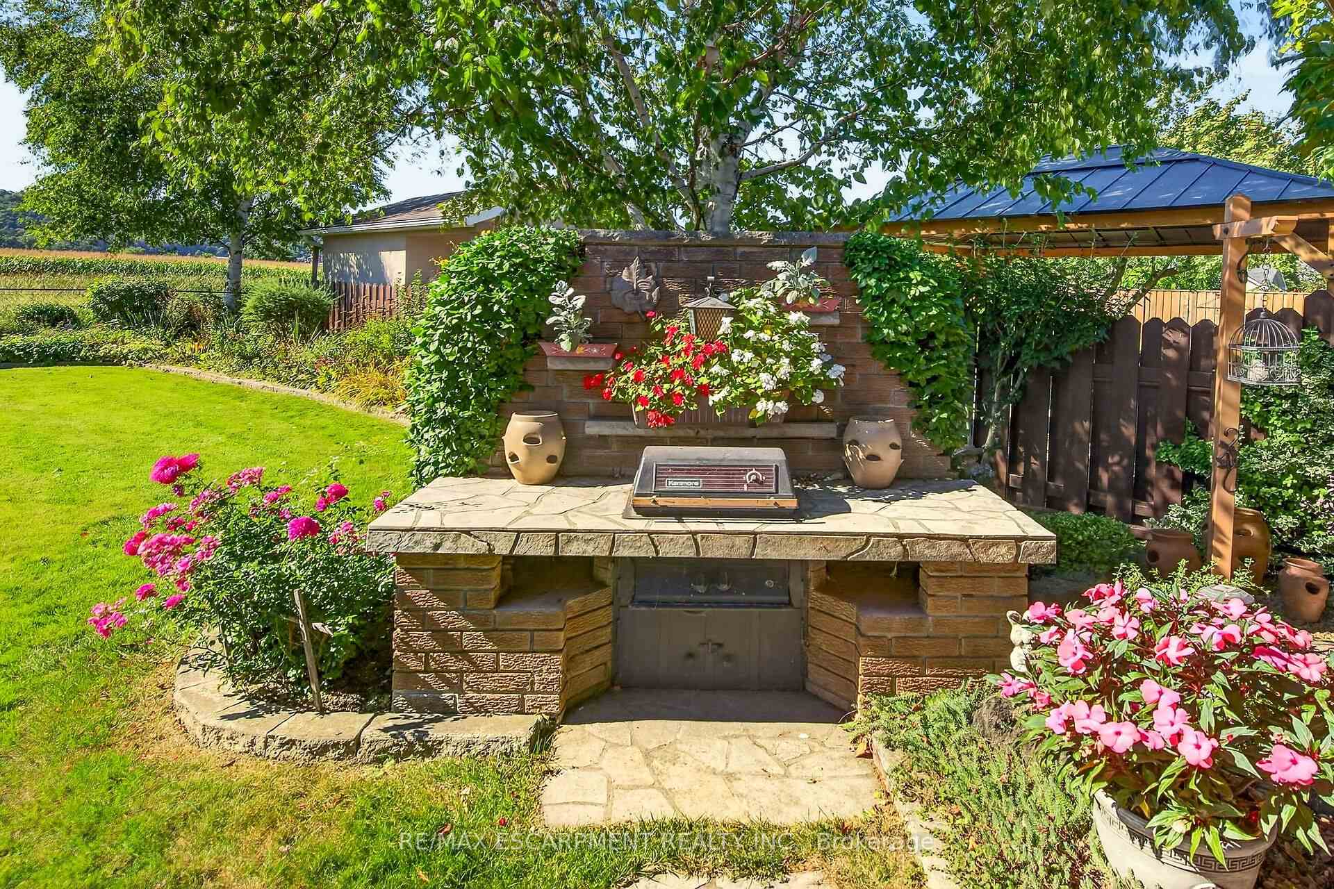 Photo 45 of 994 Barton Street, Hamilton, Fruitland — HOMEH