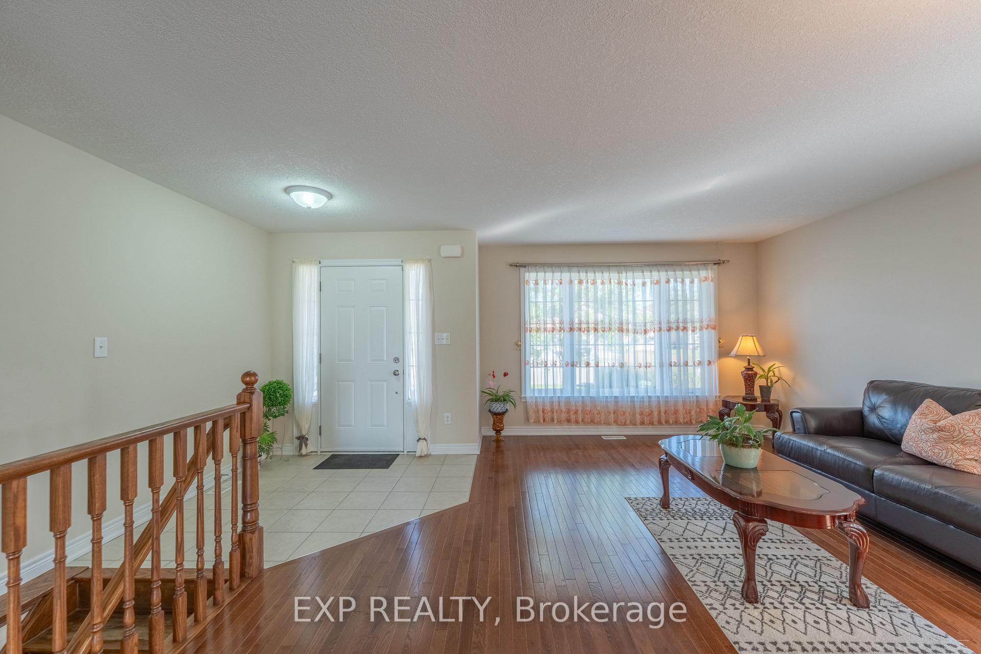 Photo 4 of 37 Helen Drive E, Haldimand — HOMEH