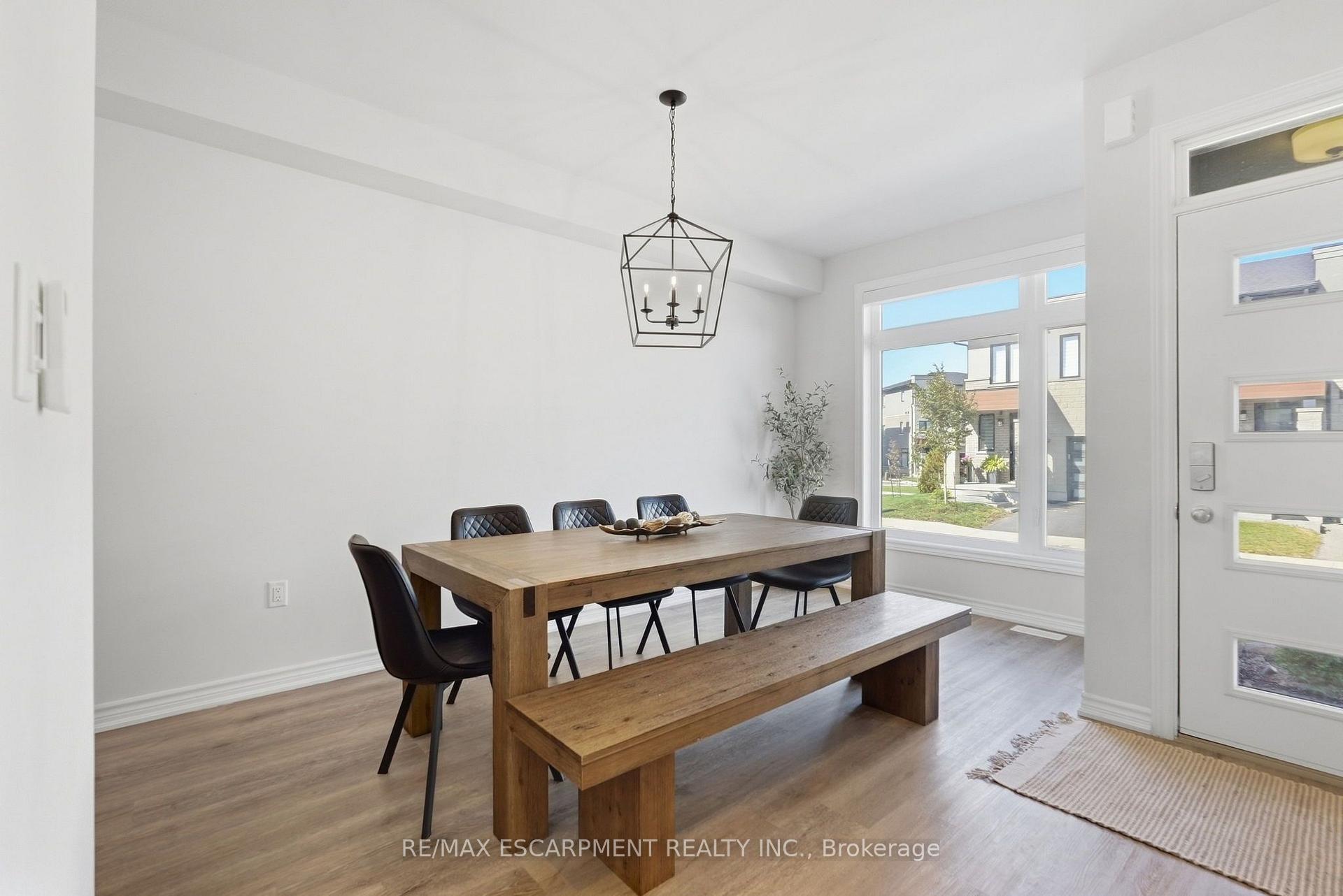 Photo 7 of 26 Bensley Lane, Hamilton, Mountview — HOMEH