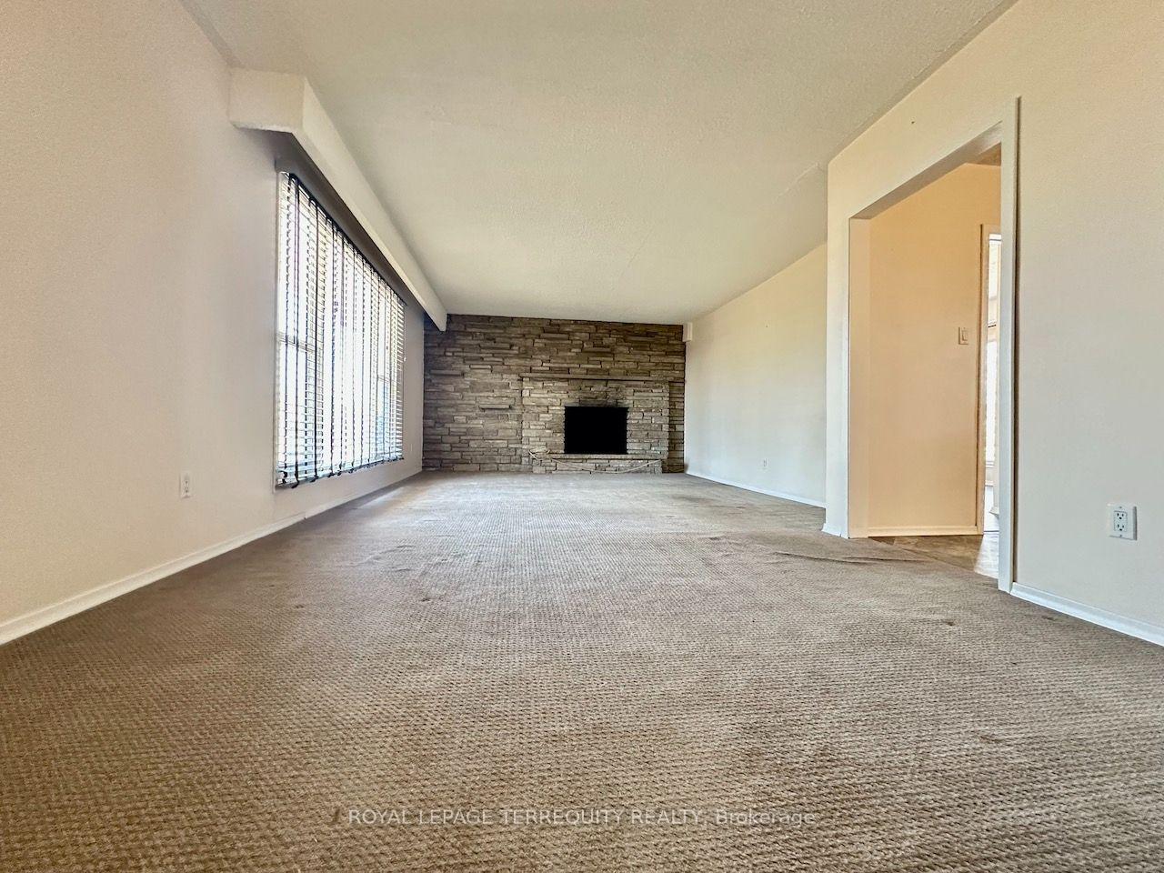 Photo 1 of Unit Unit A, 1775 Bowmanville Avenue, Clarington, Bowmanville — HOMEH