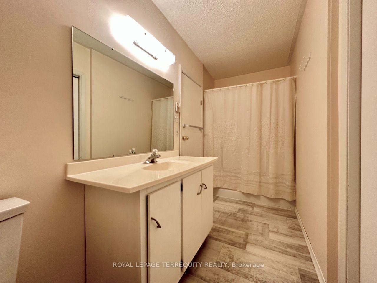 Photo 12 of Unit Unit A, 1775 Bowmanville Avenue, Clarington, Bowmanville — HOMEH