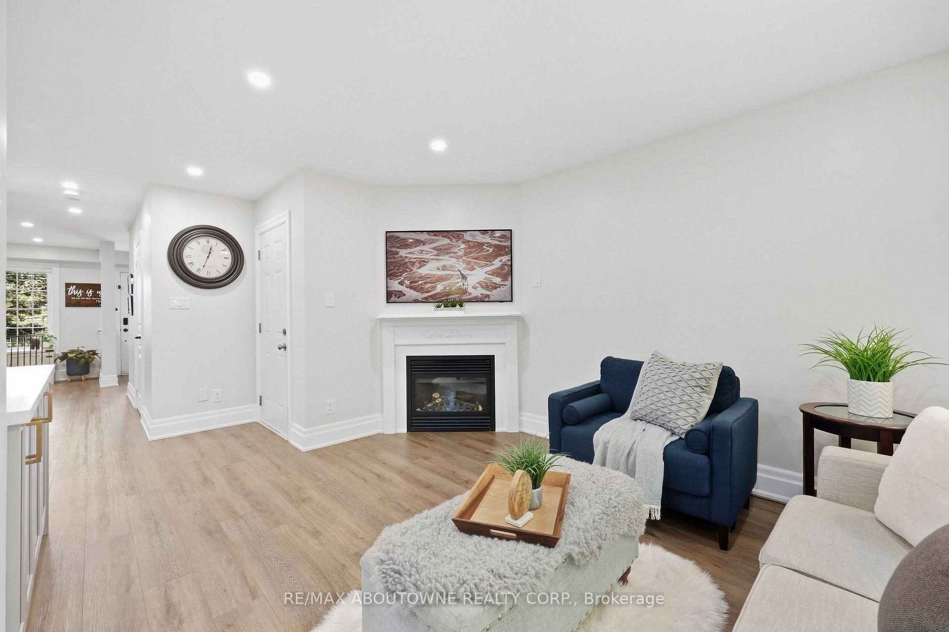 Photo 20 of 2409 Postmaster Drive, Oakville, Westmount — HOMEH