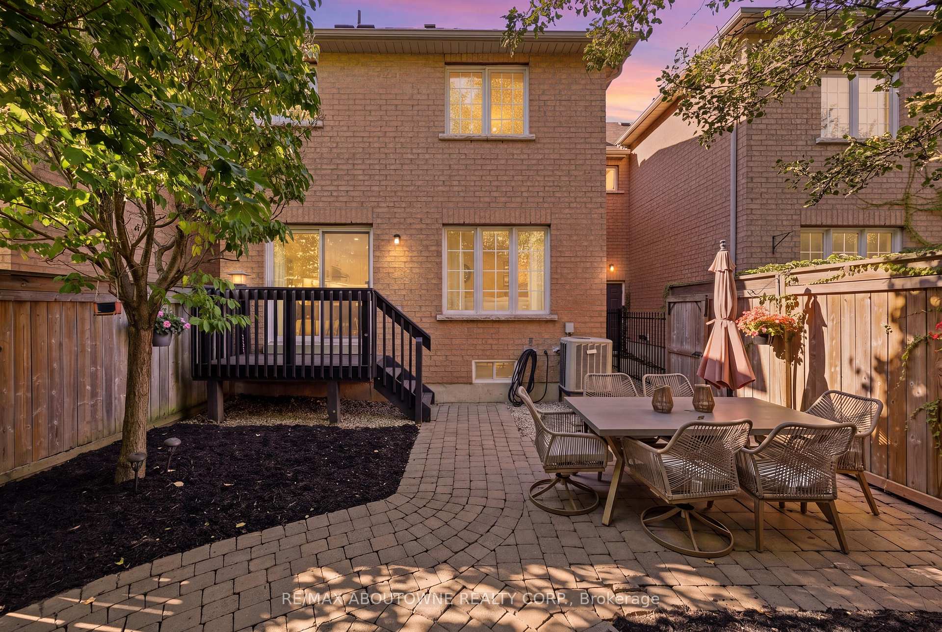 Photo 42 of 2409 Postmaster Drive, Oakville, Westmount — HOMEH