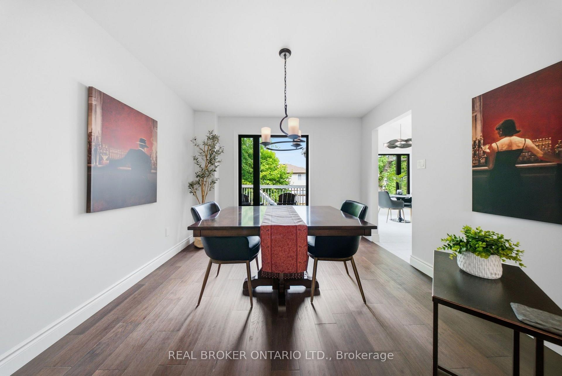 Photo 13 of 19 Boulder Crescent, Guelph, Clairfields/Hanlon Business Park — HOMEH