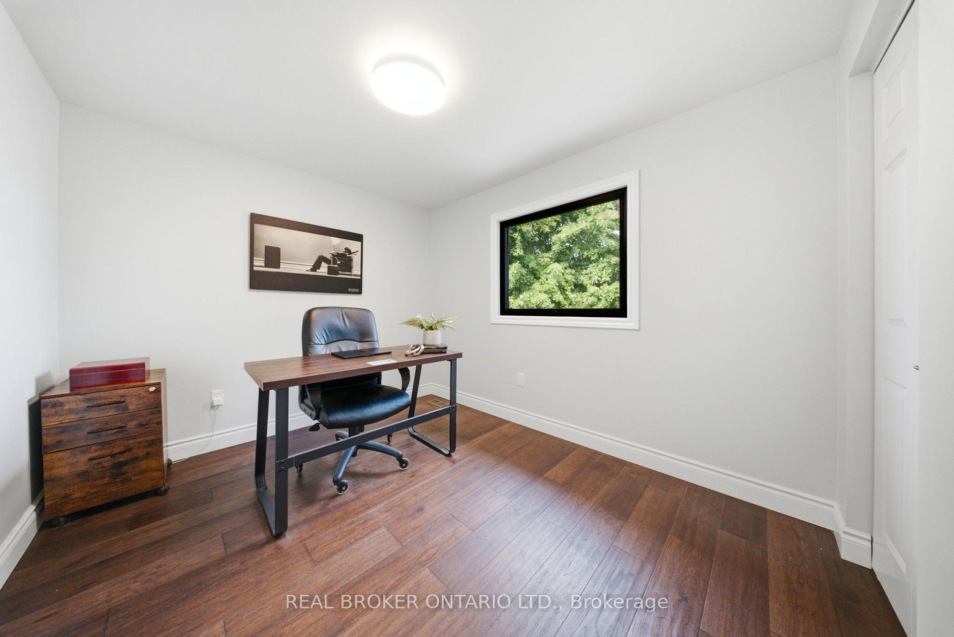 Photo 24 of 19 Boulder Crescent, Guelph, Clairfields/Hanlon Business Park — HOMEH