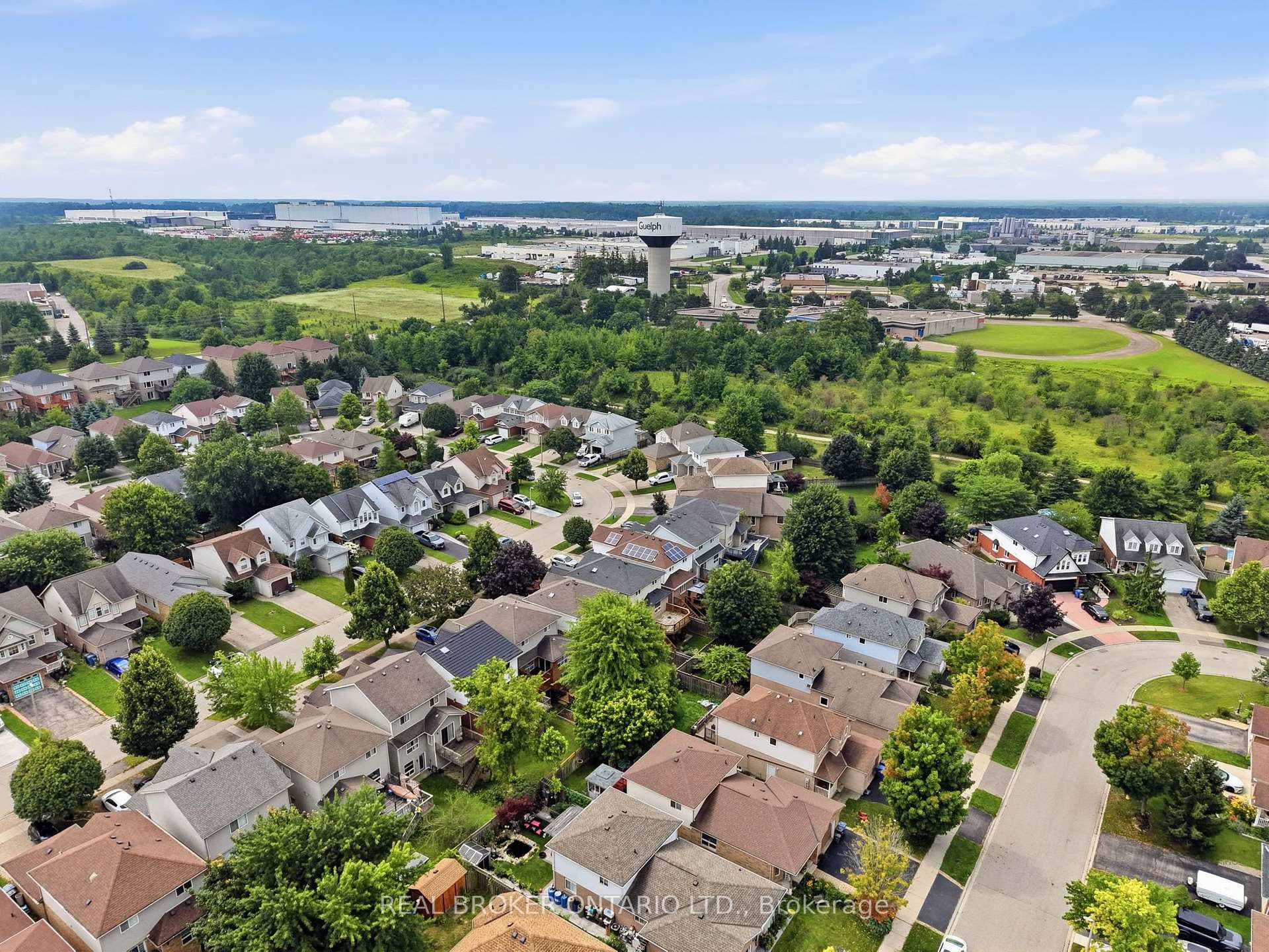 Photo 38 of 19 Boulder Crescent, Guelph, Clairfields/Hanlon Business Park — HOMEH