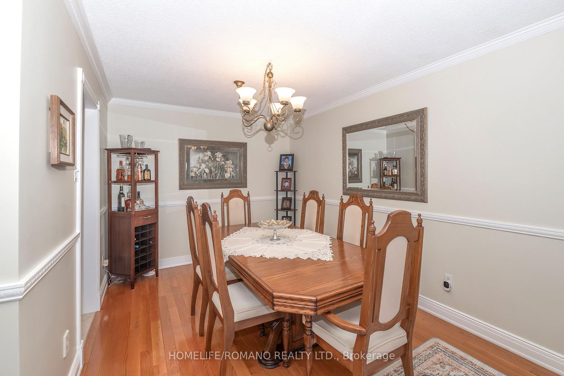 Photo 10 of 915 Lovingston Crescent, Mississauga, Rathwood — HOMEH