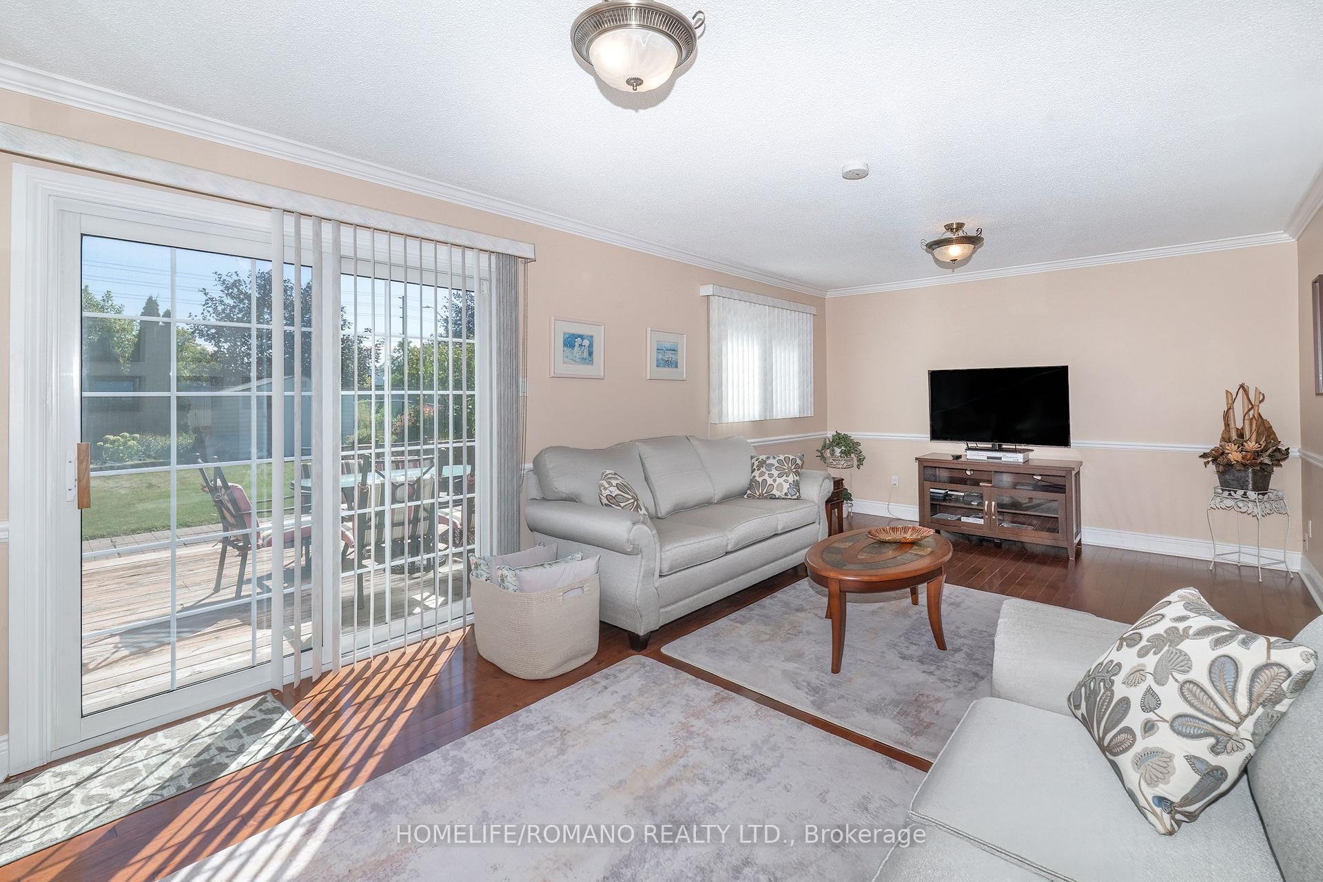 Photo 20 of 915 Lovingston Crescent, Mississauga, Rathwood — HOMEH