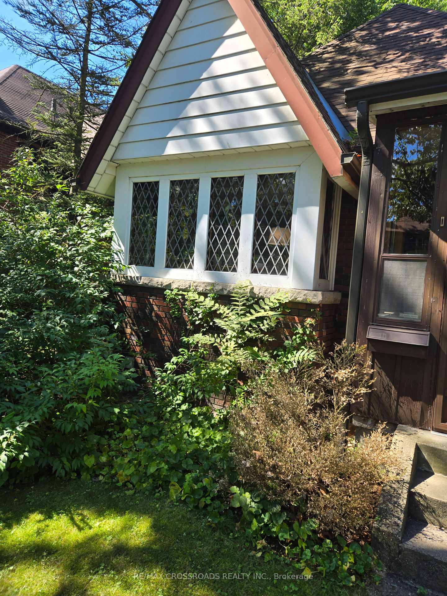 Photo 1 of 274 Indian Road, Toronto, High Park-Swansea — HOMEH