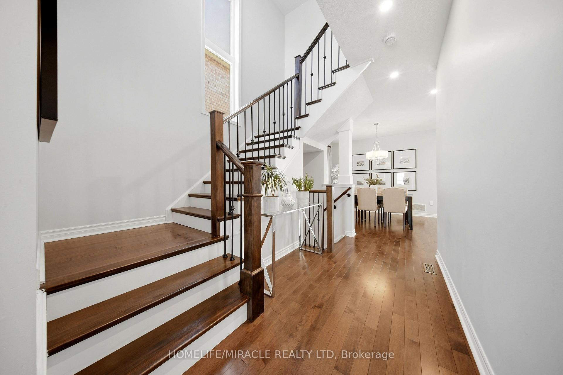 Photo 6 of 3352 Hiscott Avenue, Burlington, Alton — HOMEH