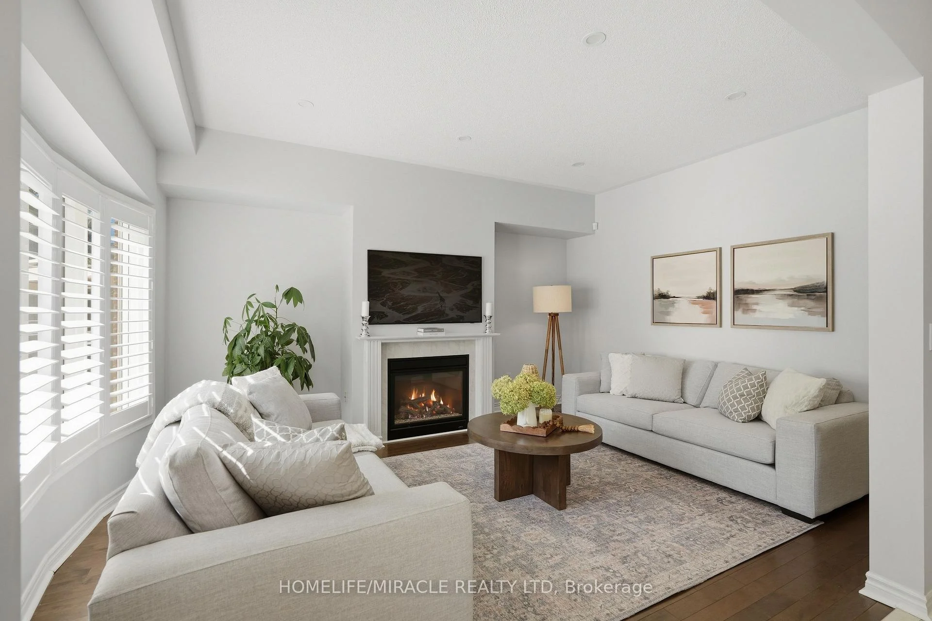 Photo 23 of 3352 Hiscott Avenue, Burlington, Alton — HOMEH