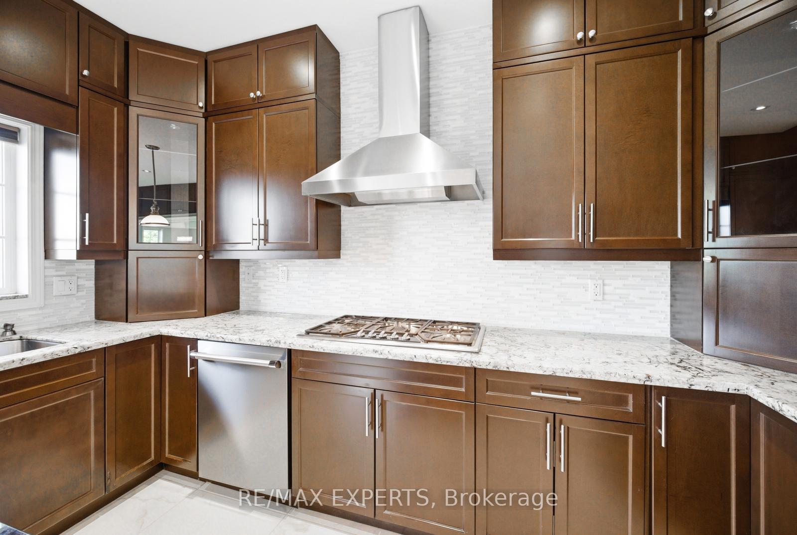 Photo 10 of 2071 Gibson Street, Innisfil, Alcona — HOMEH