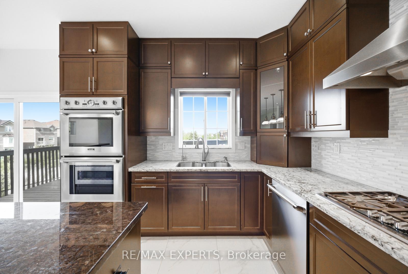 Photo 11 of 2071 Gibson Street, Innisfil, Alcona — HOMEH
