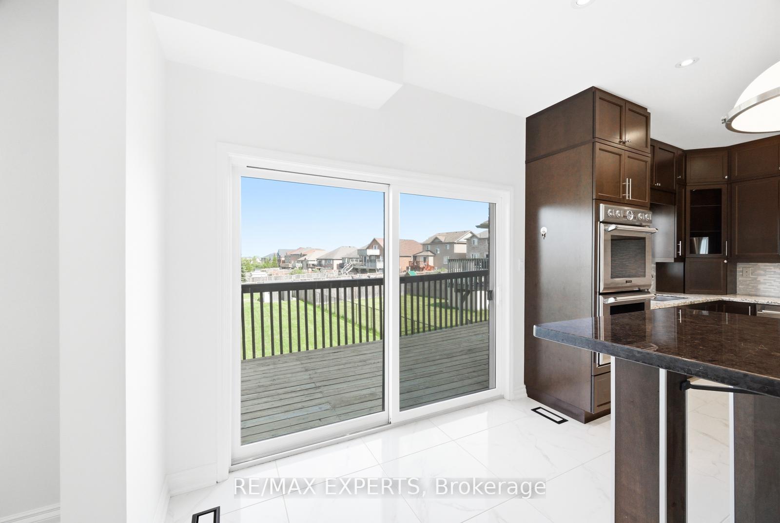 Photo 12 of 2071 Gibson Street, Innisfil, Alcona — HOMEH