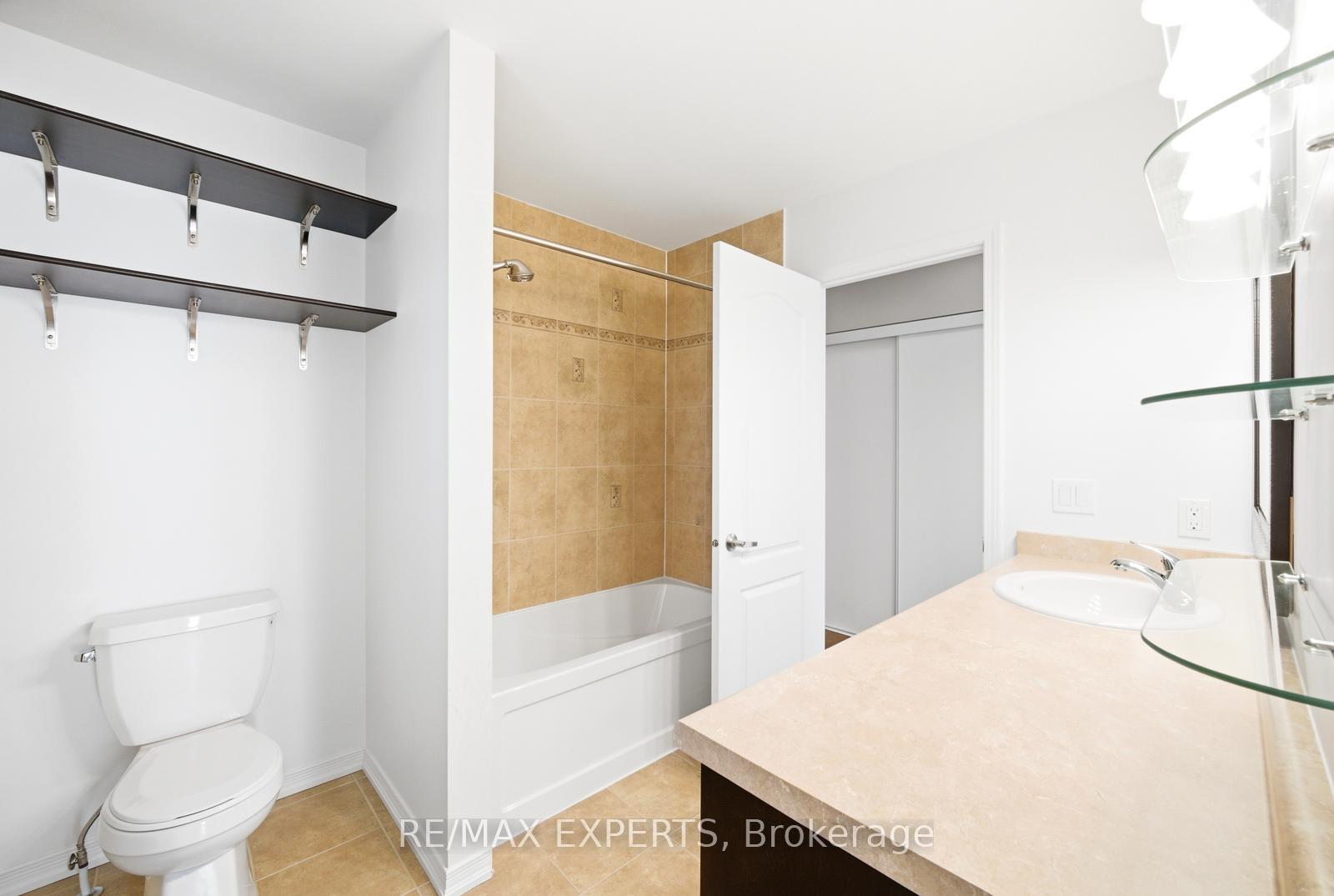 Photo 33 of 2071 Gibson Street, Innisfil, Alcona — HOMEH