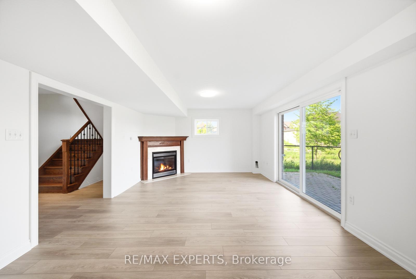 Photo 36 of 2071 Gibson Street, Innisfil, Alcona — HOMEH