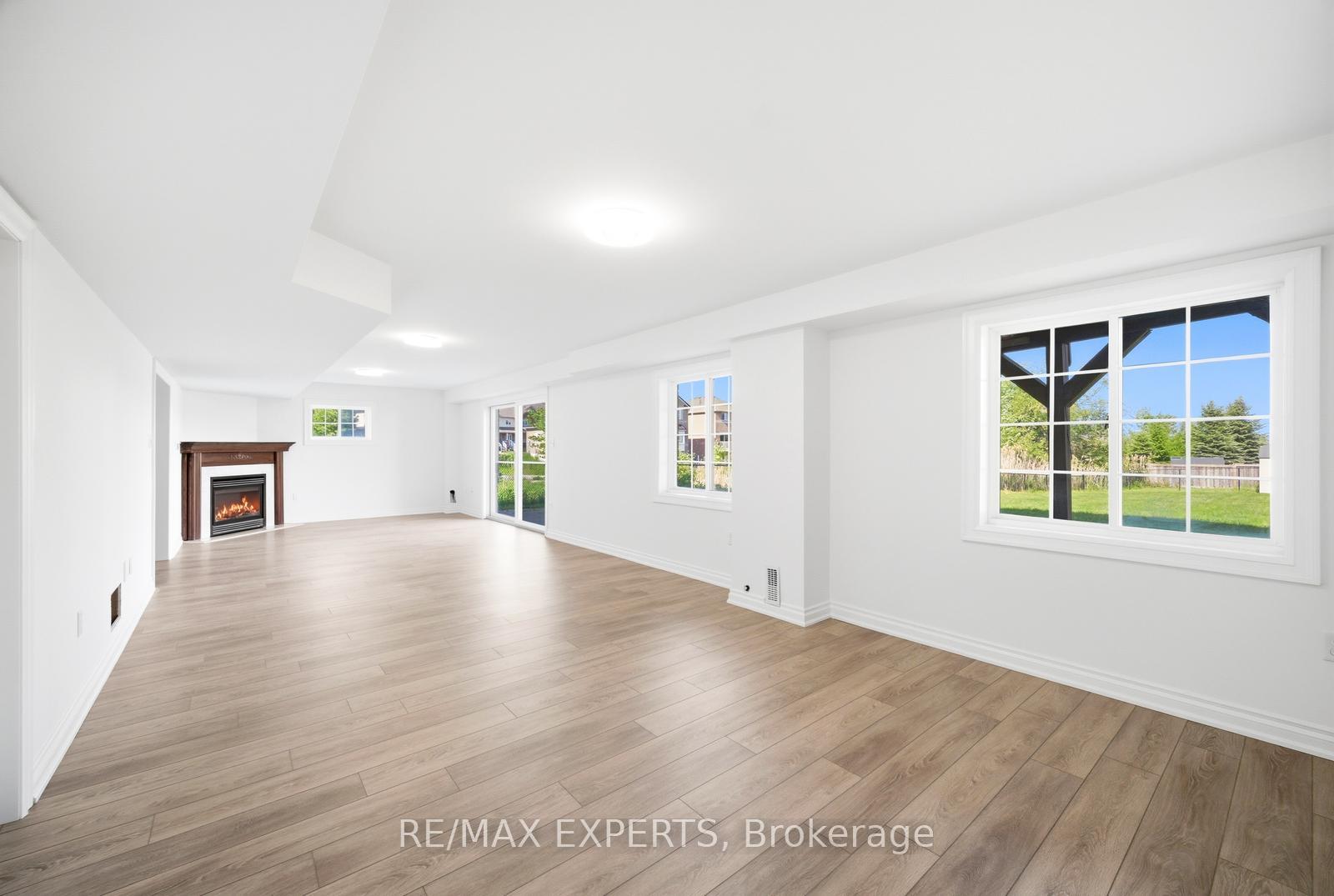 Photo 38 of 2071 Gibson Street, Innisfil, Alcona — HOMEH