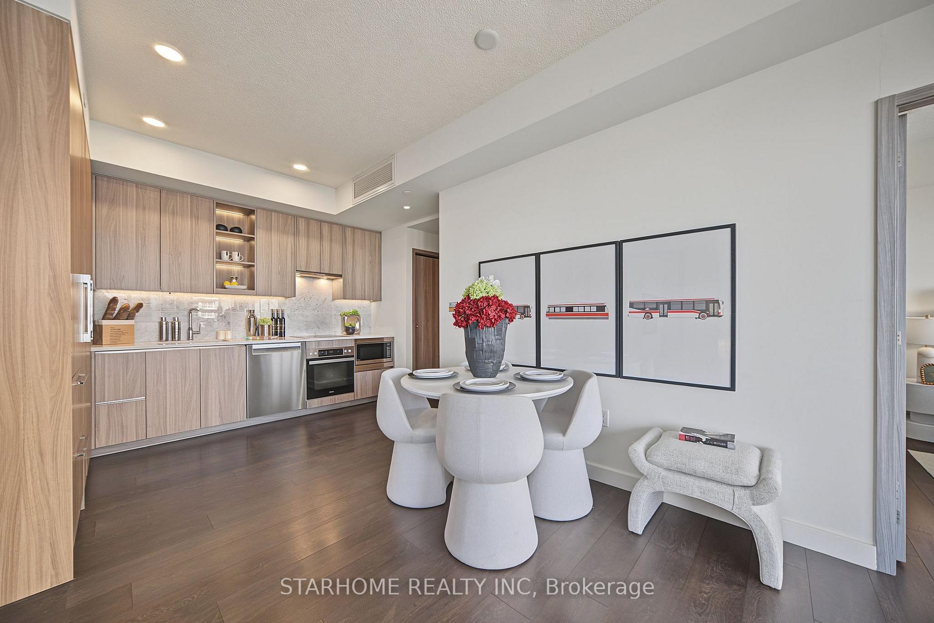 Photo 11 of Unit 2109, 95 McMahon Drive, North York, Bayview Village — HOMEH