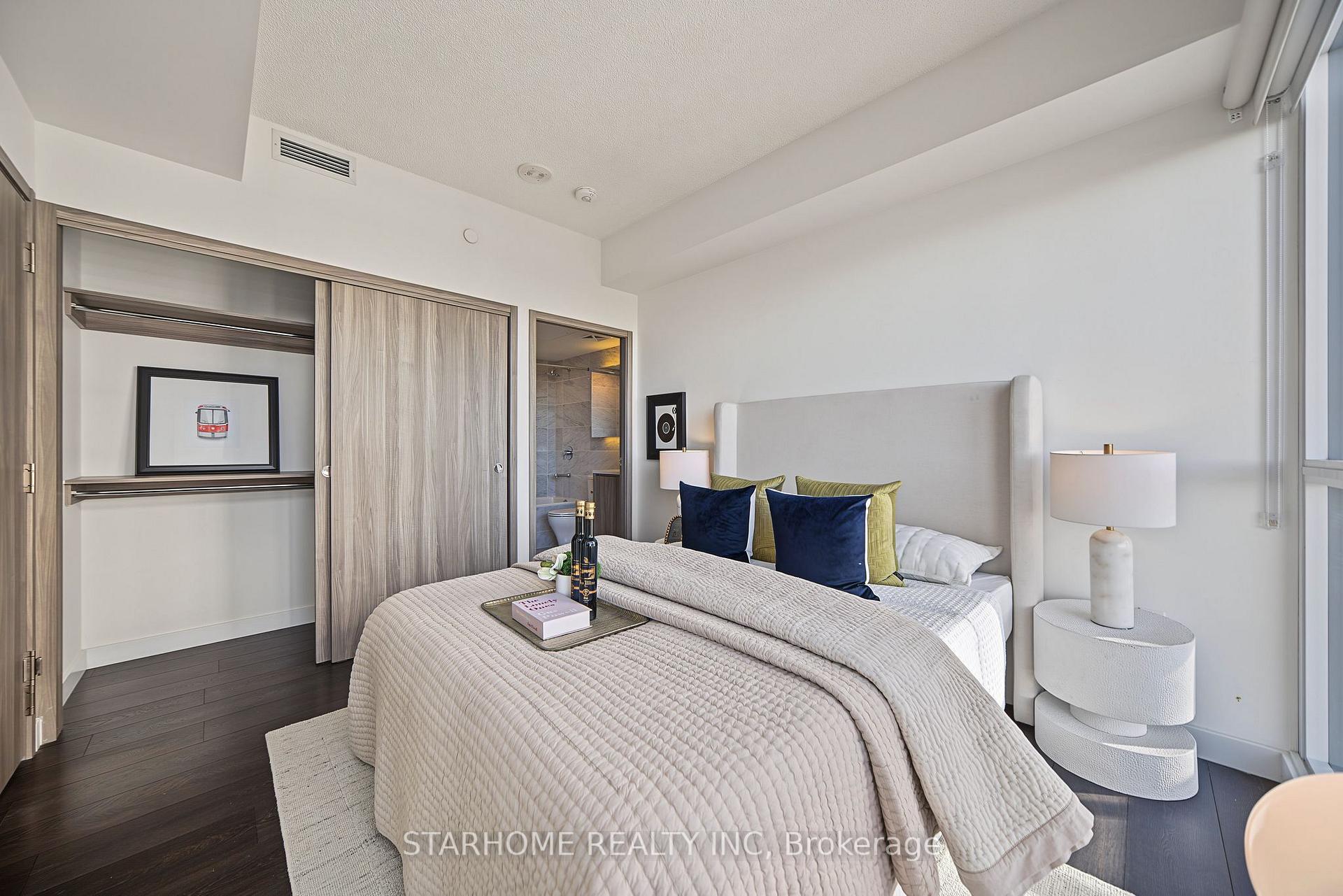 Photo 13 of Unit 2109, 95 McMahon Drive, North York, Bayview Village — HOMEH