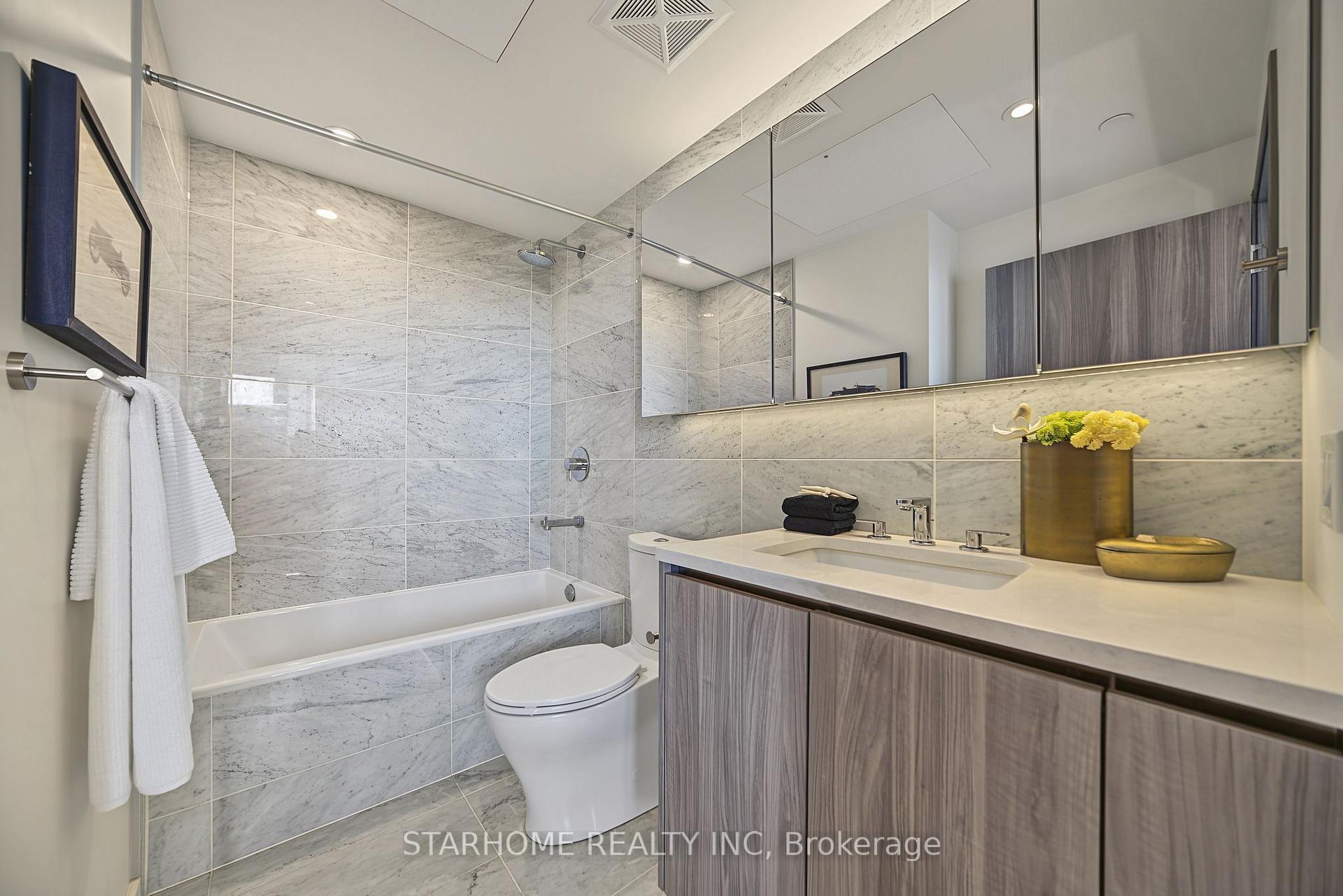 Photo 18 of Unit 2109, 95 McMahon Drive, North York, Bayview Village — HOMEH