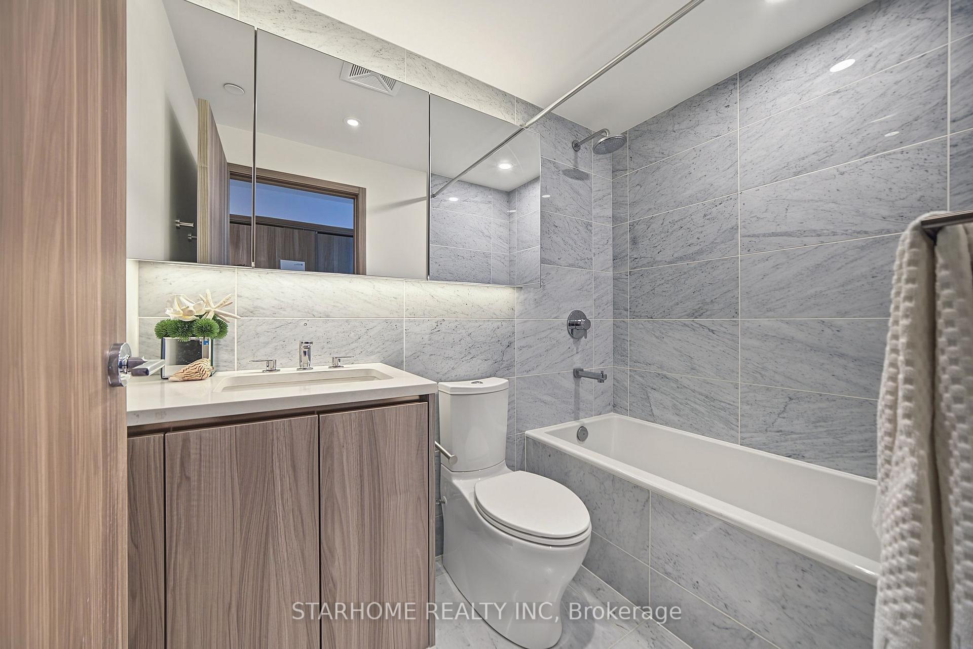 Photo 21 of Unit 2109, 95 McMahon Drive, North York, Bayview Village — HOMEH