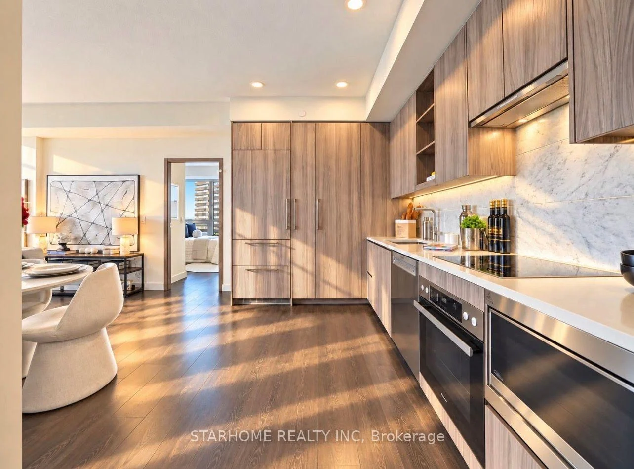 Photo 6 of Unit 2109, 95 McMahon Drive, North York, Bayview Village — HOMEH