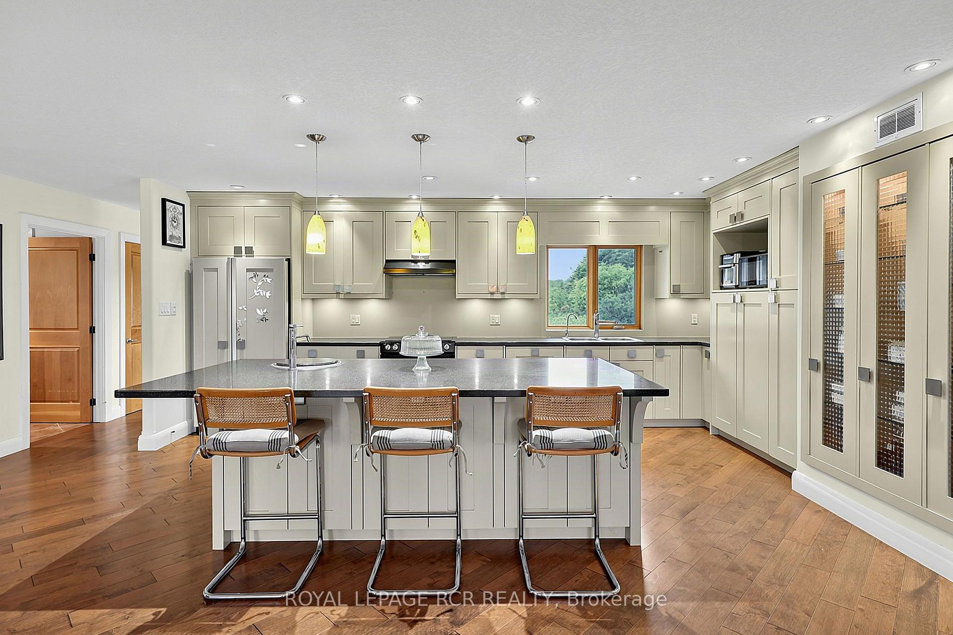 Photo 7 of 2192 Atkinson Road, Springwater, Rural Springwater — HOMEH