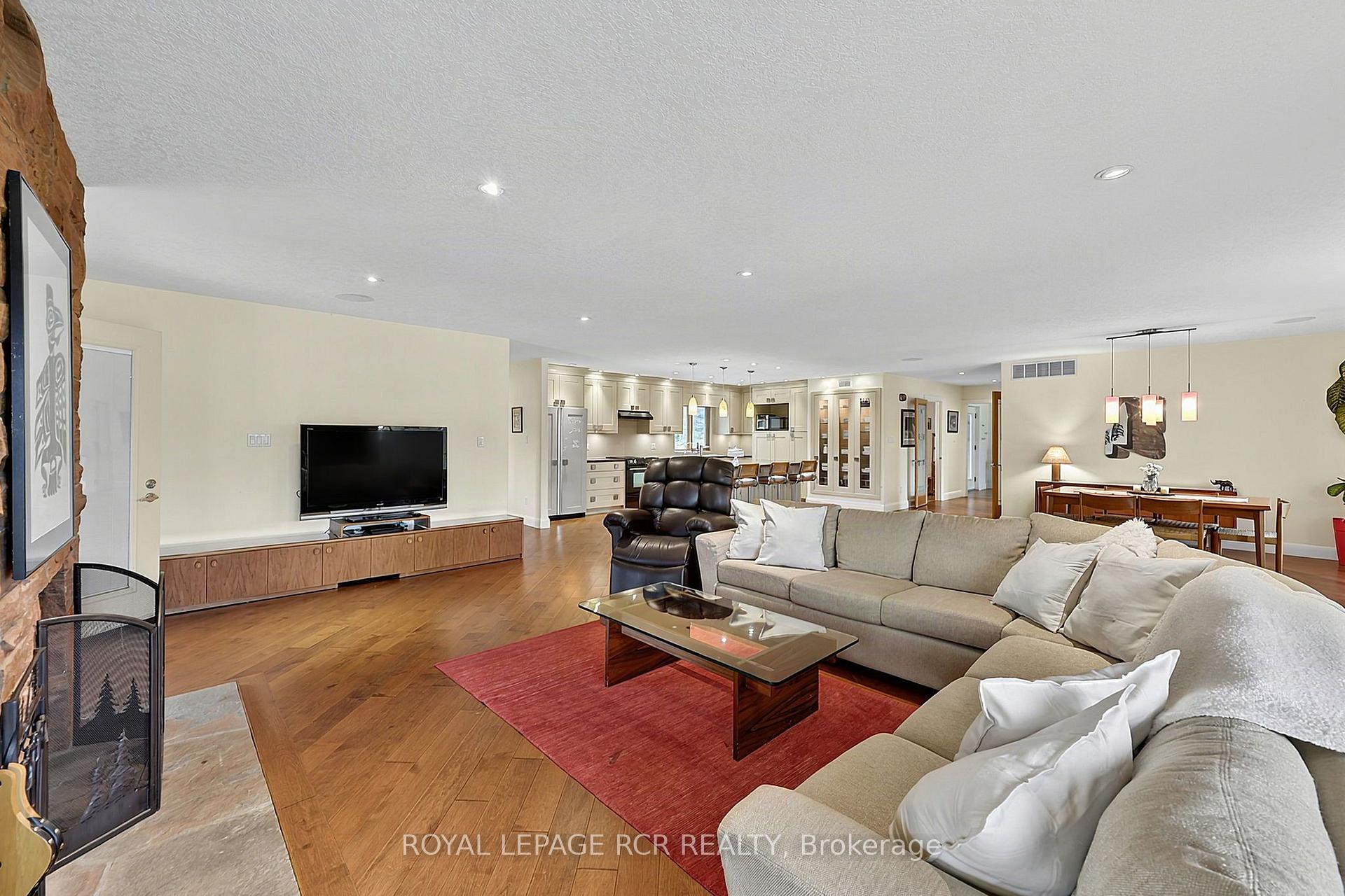 Photo 14 of 2192 Atkinson Road, Springwater, Rural Springwater — HOMEH