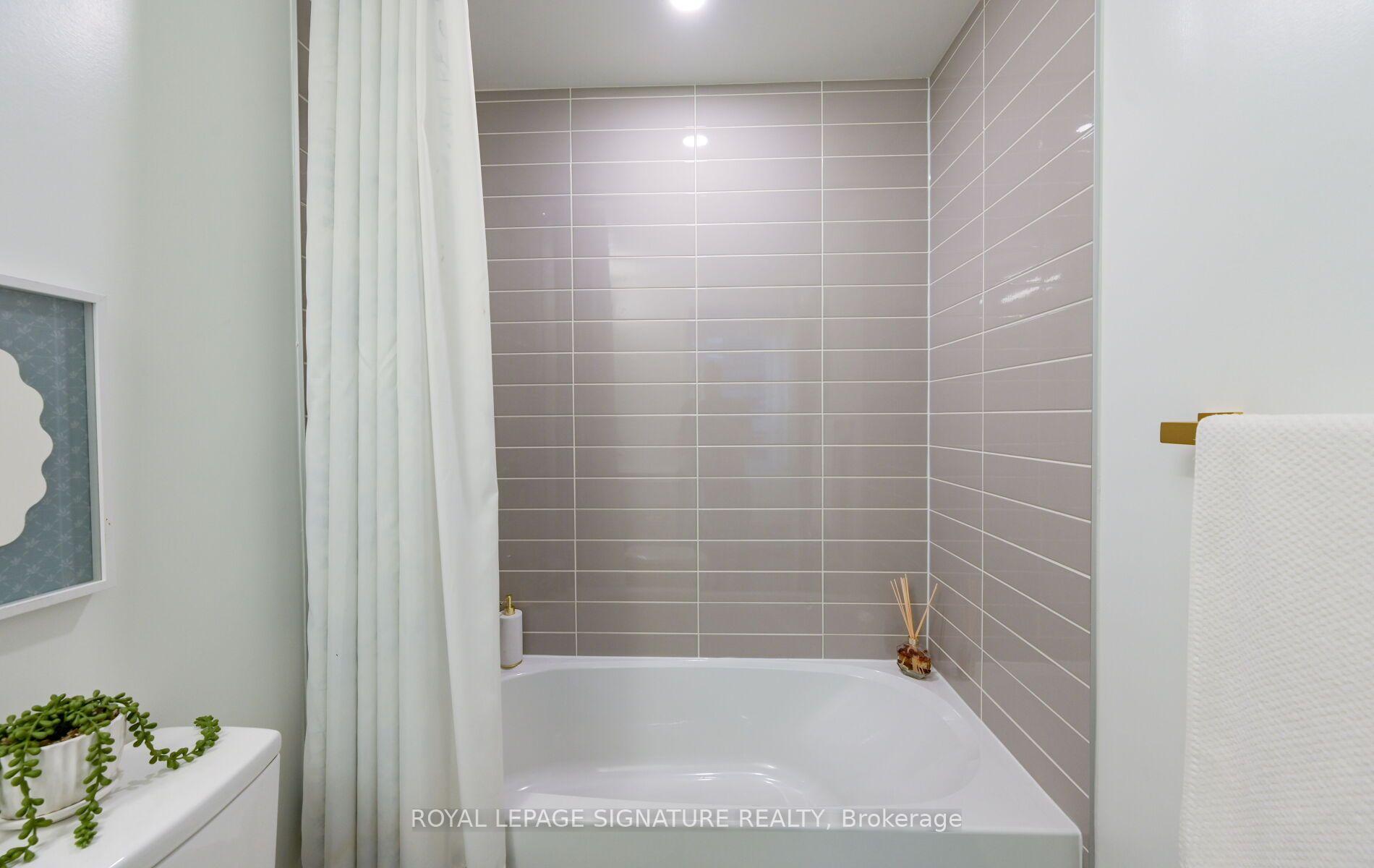 Photo 20 of Unit 614, 4010 Eglinton Avenue, Etobicoke, Humber Heights — HOMEH