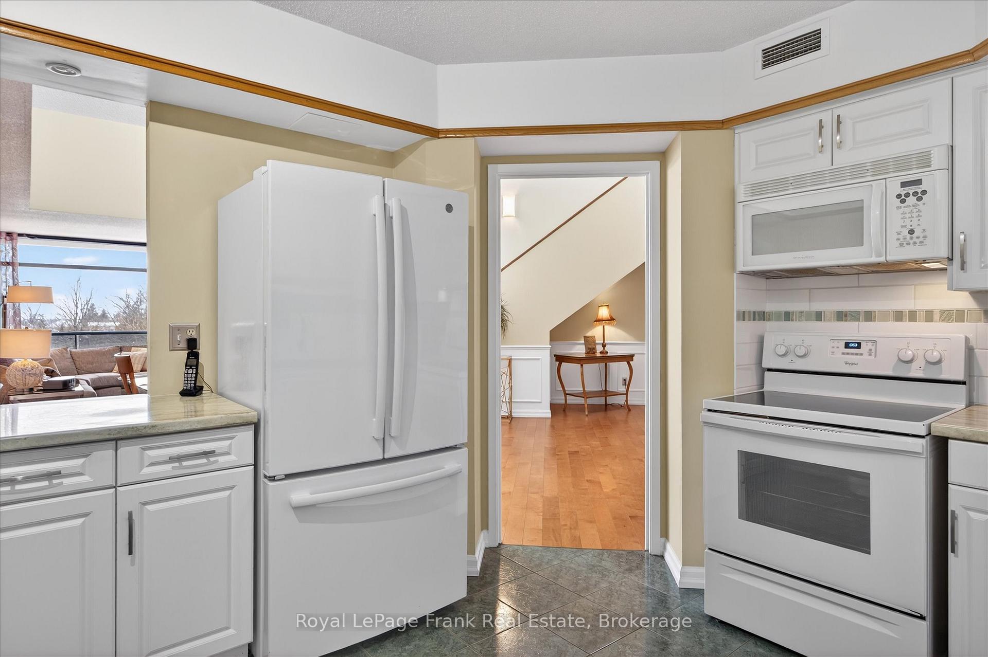 Photo 16 of Unit 502, 1818 Cherryhill Road, Peterborough, Monaghan Ward 2 — HOMEH