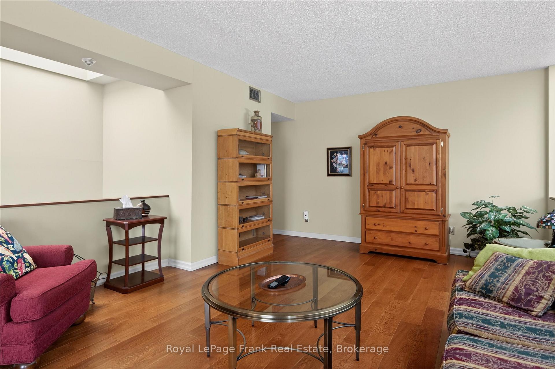 Photo 35 of Unit 502, 1818 Cherryhill Road, Peterborough, Monaghan Ward 2 — HOMEH