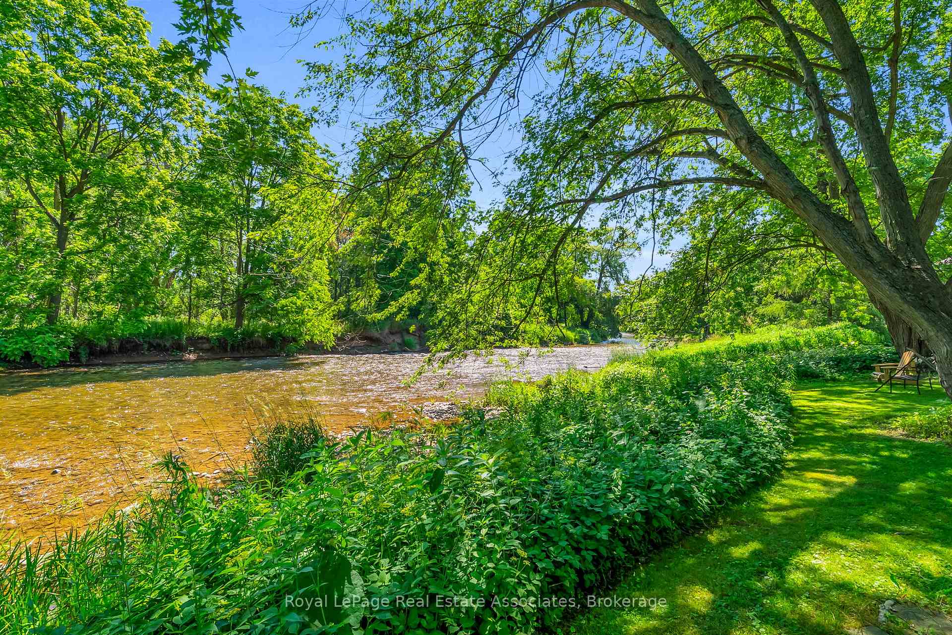 Photo 40 of 19 Confederation Street, Halton Hills, Glen Williams — HOMEH