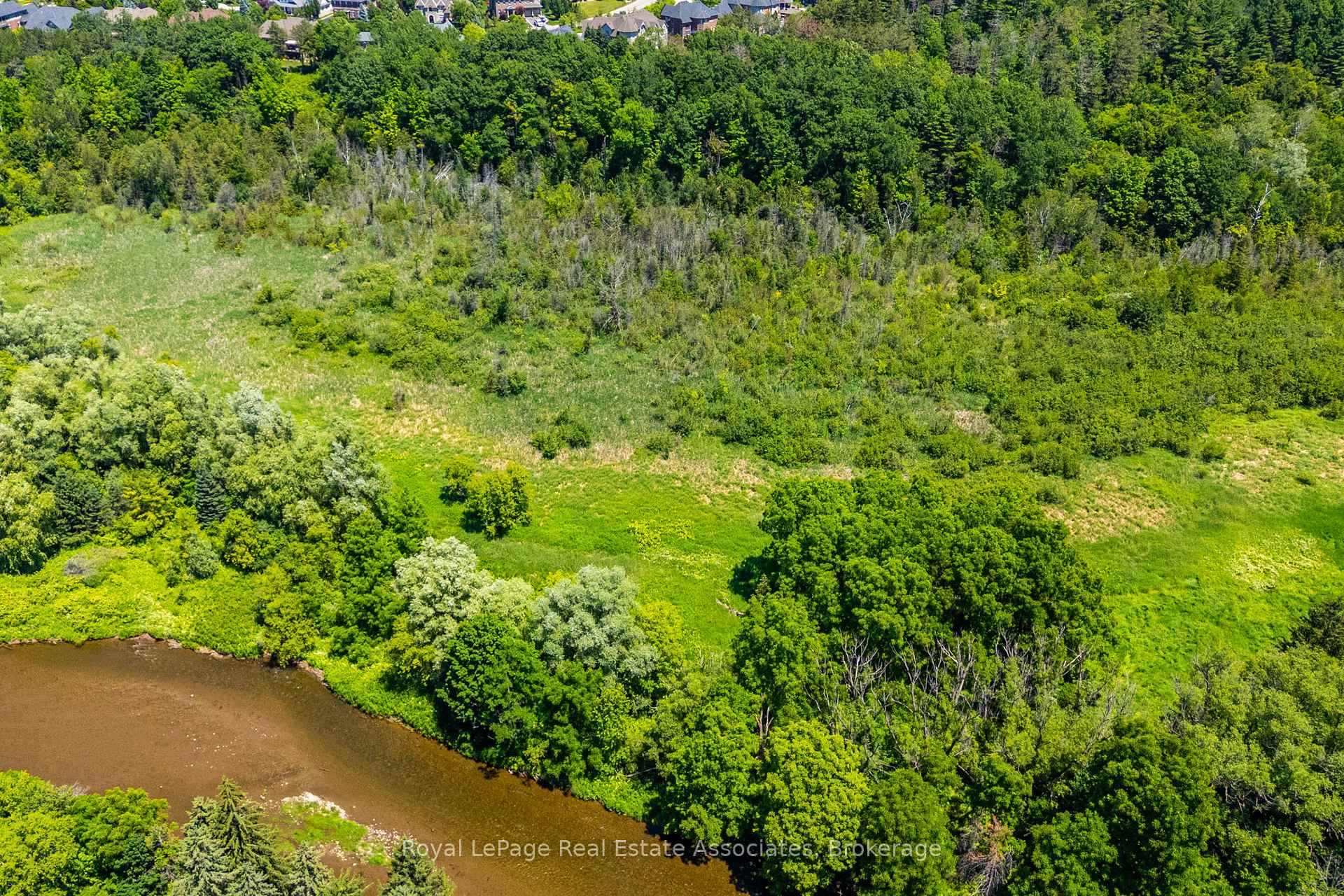 Photo 41 of 19 Confederation Street, Halton Hills, Glen Williams — HOMEH