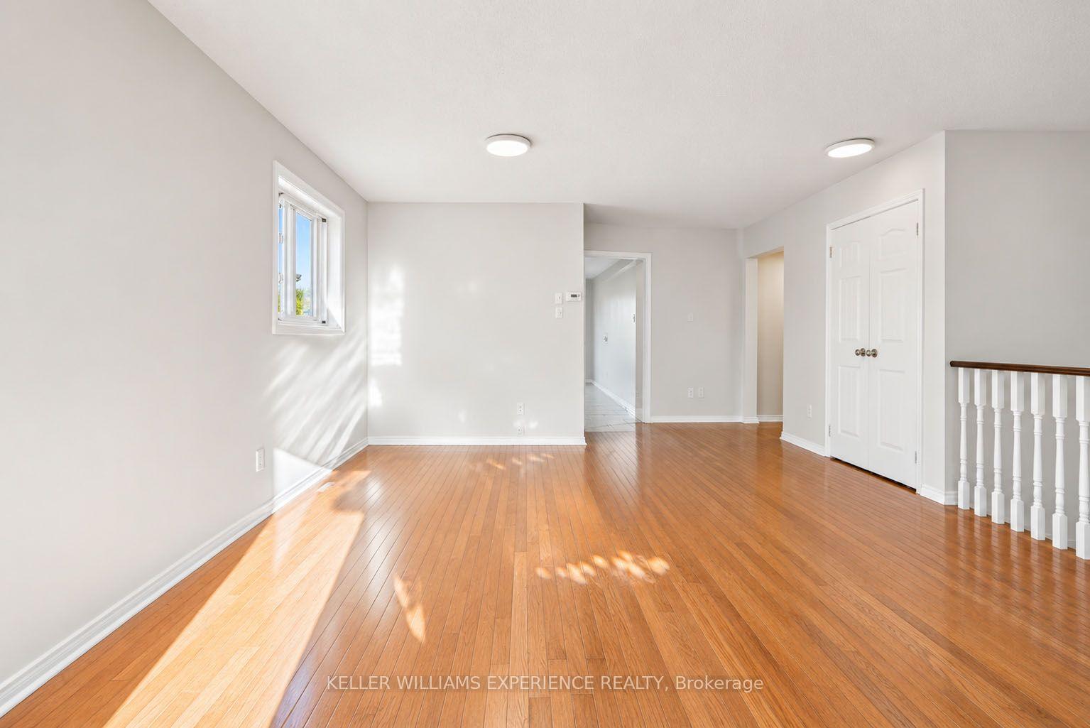 Photo 7 of 25 Nicholson Drive, Barrie, Ardagh — HOMEH
