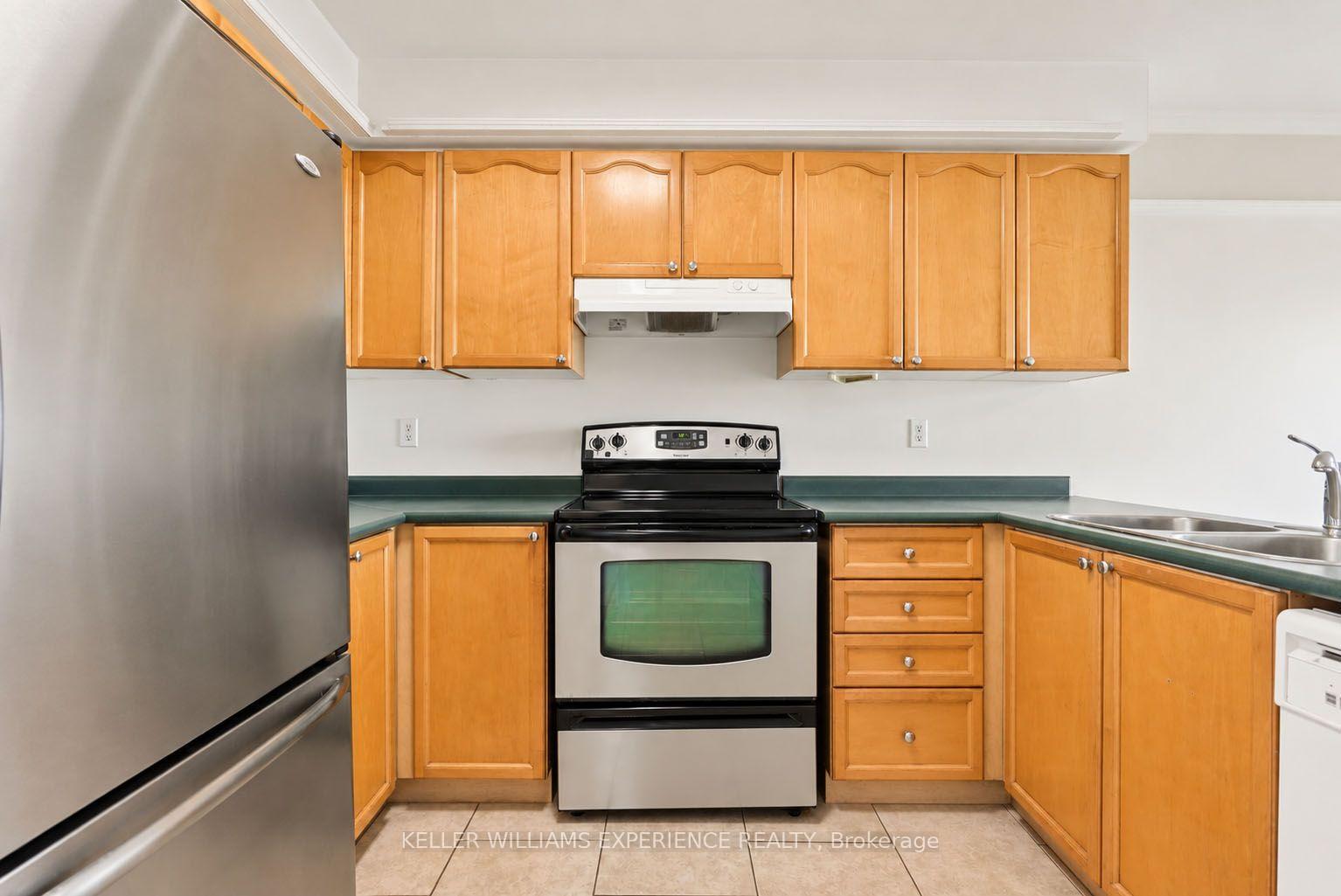 Photo 12 of 25 Nicholson Drive, Barrie, Ardagh — HOMEH