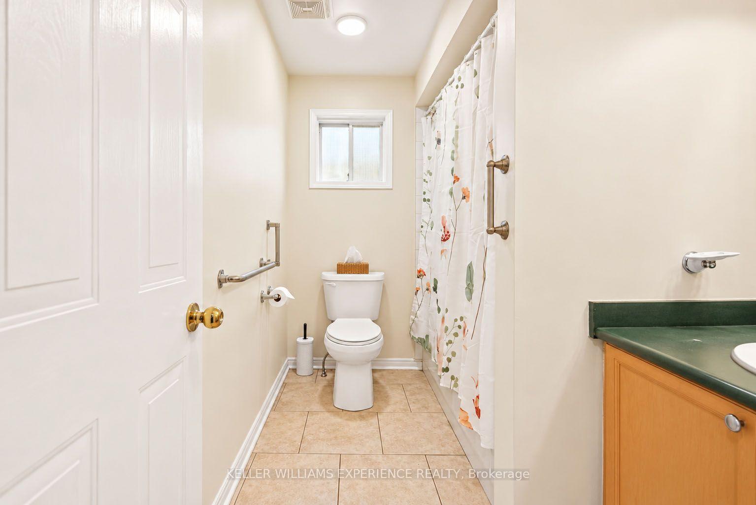 Photo 18 of 25 Nicholson Drive, Barrie, Ardagh — HOMEH