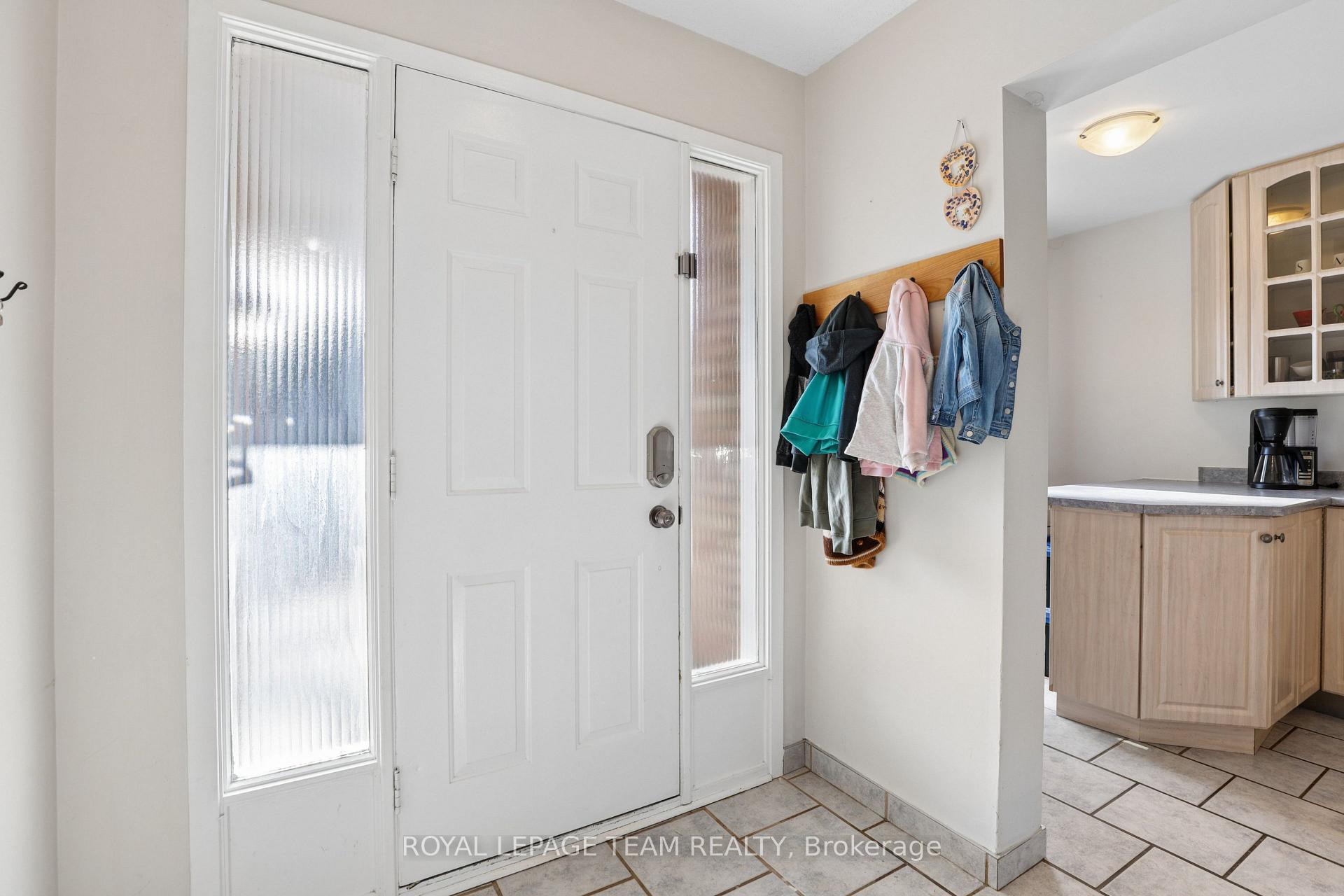 Photo 5 of 1133 St Emmanuel Terrace, Ottawa, Convent Glen North — HOMEH