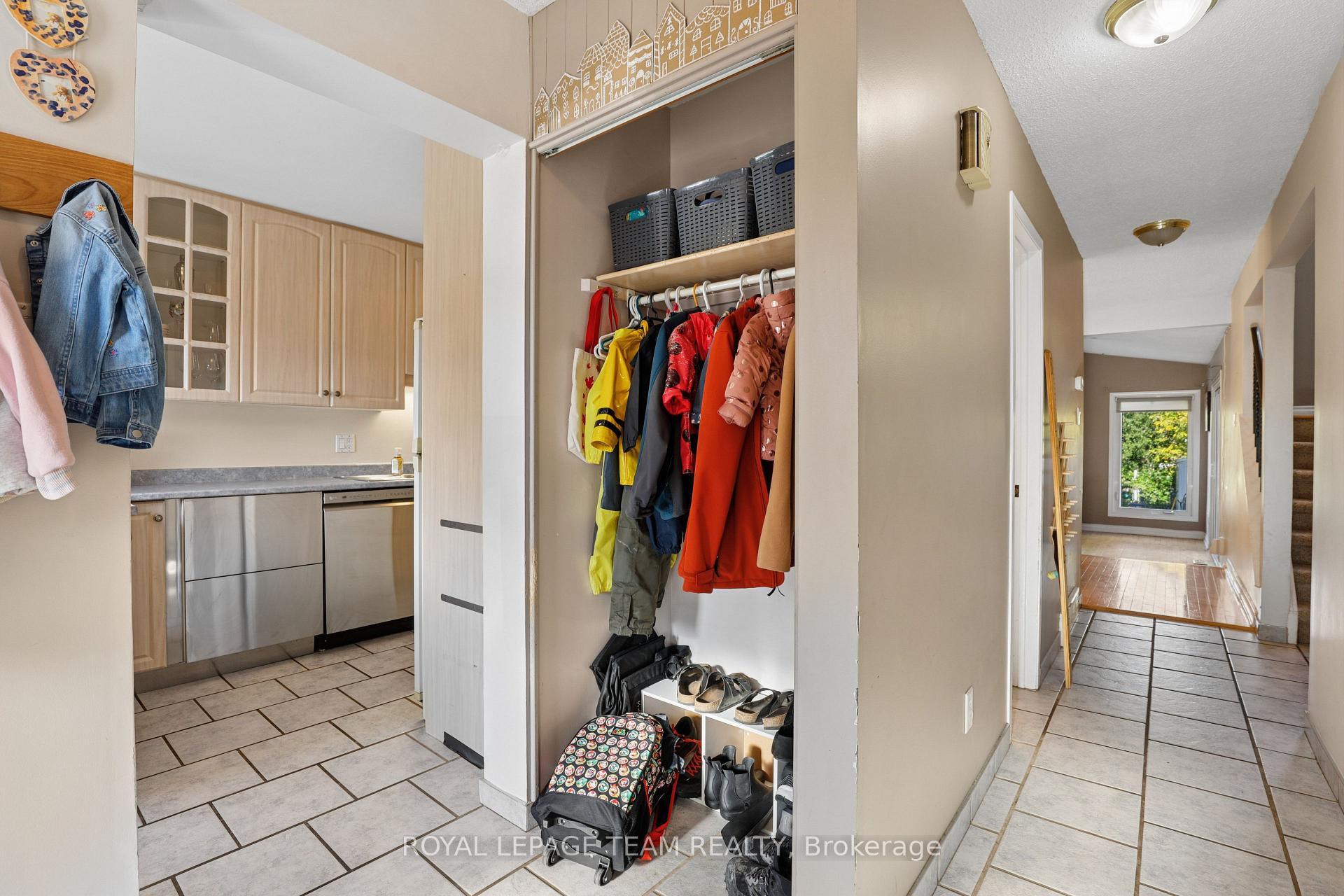 Photo 4 of 1133 St Emmanuel Terrace, Ottawa, Convent Glen North — HOMEH