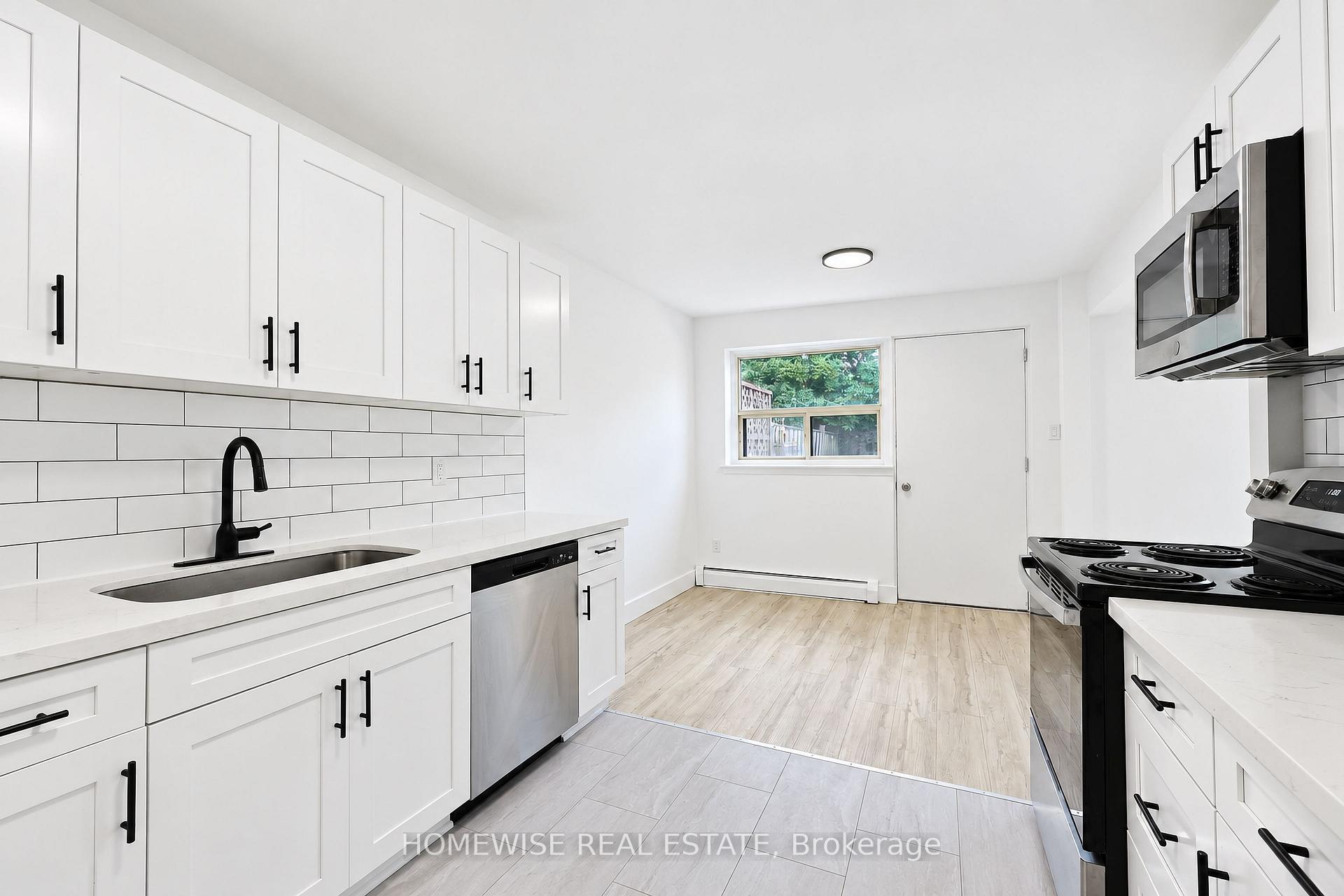 Photo 12 of Unit 22, 35 Swordbill Drive, Etobicoke, Edenbridge-Humber Valley — HOMEH
