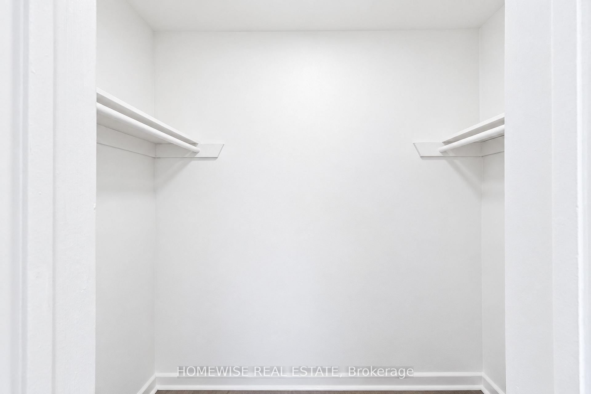 Photo 18 of Unit 22, 35 Swordbill Drive, Etobicoke, Edenbridge-Humber Valley — HOMEH