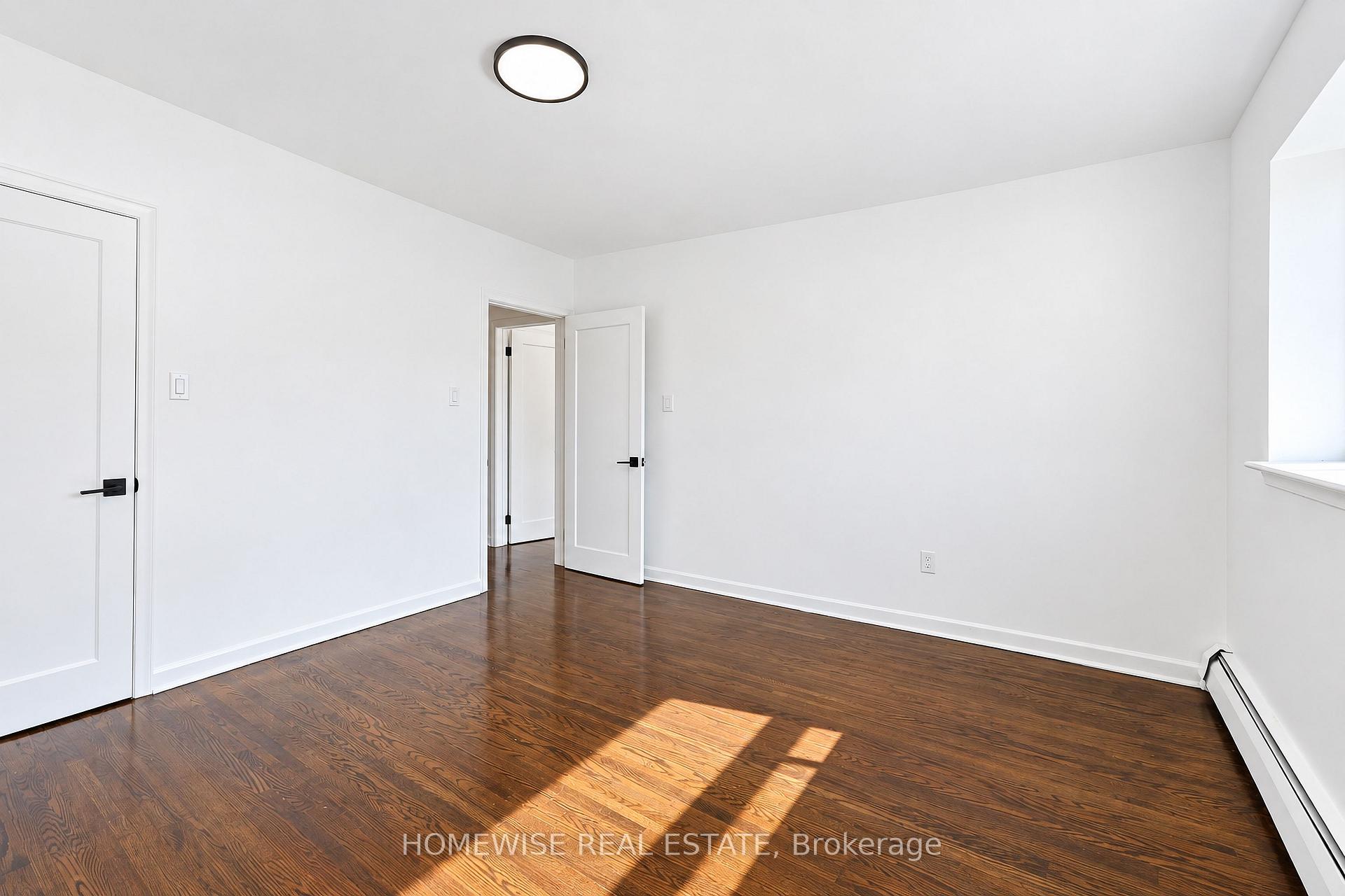 Photo 19 of Unit 22, 35 Swordbill Drive, Etobicoke, Edenbridge-Humber Valley — HOMEH
