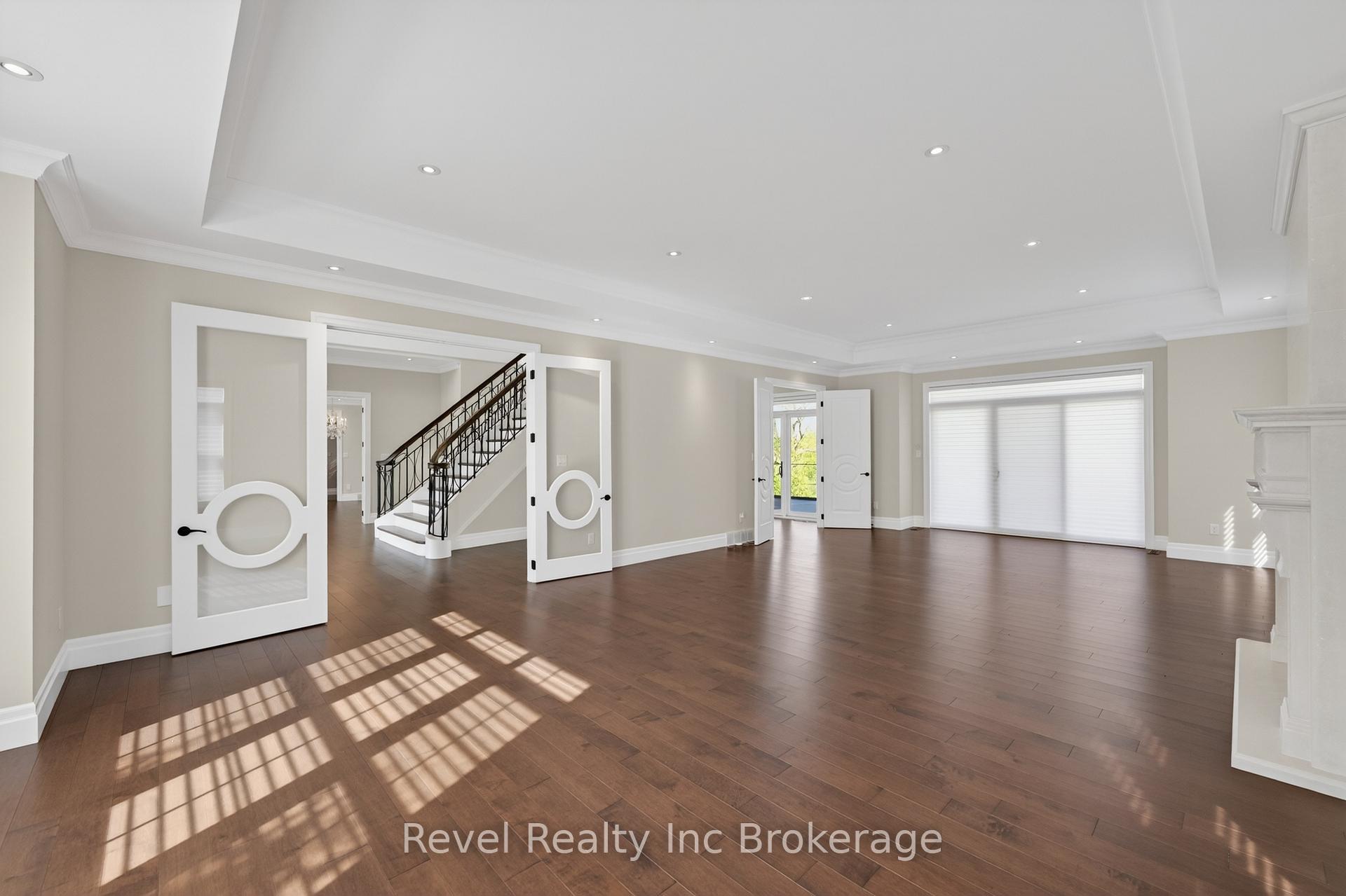 Photo 7 of 241 Tamarack Boulevard, Woodstock, Woodstock - North — HOMEH