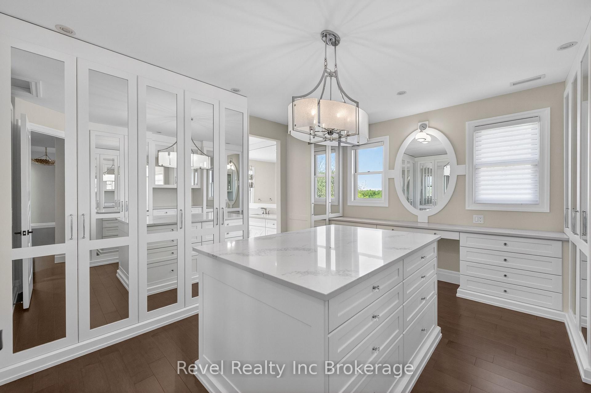 Photo 23 of 241 Tamarack Boulevard, Woodstock, Woodstock - North — HOMEH