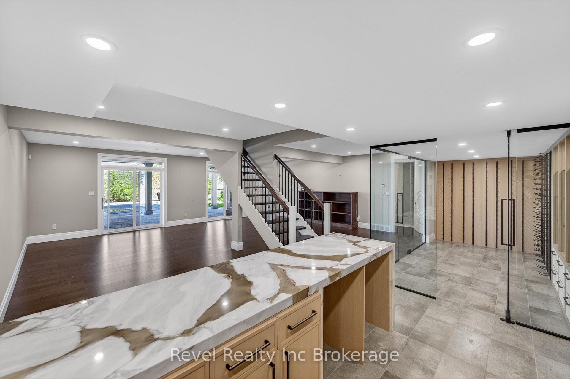 Photo 35 of 241 Tamarack Boulevard, Woodstock, Woodstock - North — HOMEH