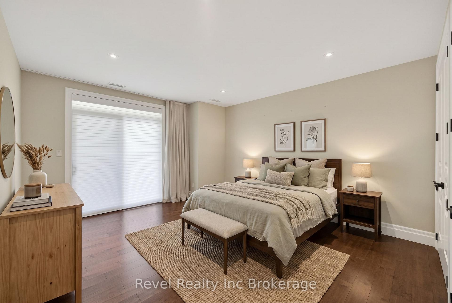 Photo 38 of 241 Tamarack Boulevard, Woodstock, Woodstock - North — HOMEH