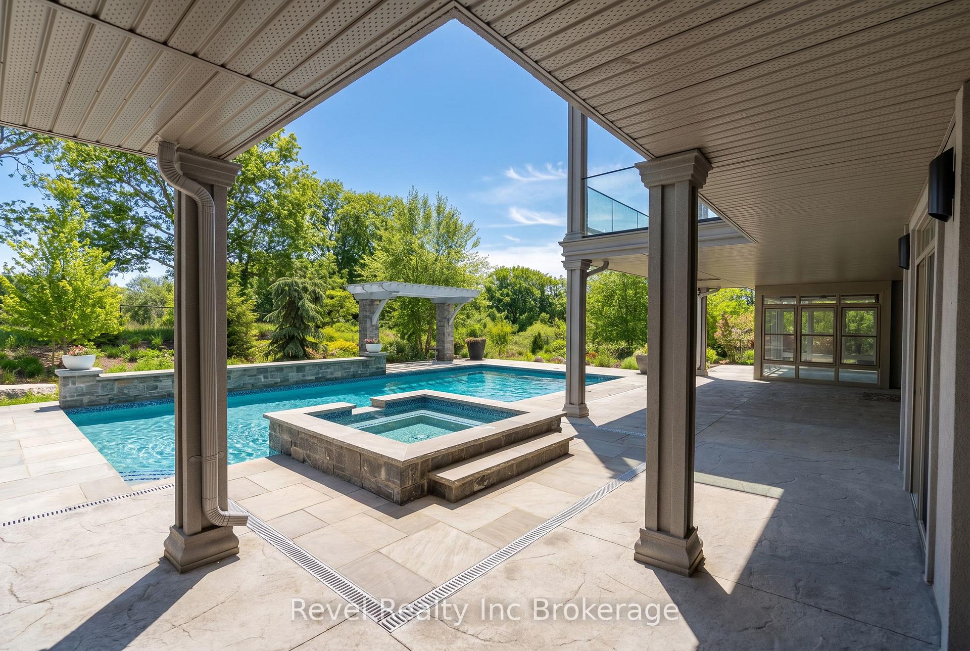 Photo 39 of 241 Tamarack Boulevard, Woodstock, Woodstock - North — HOMEH