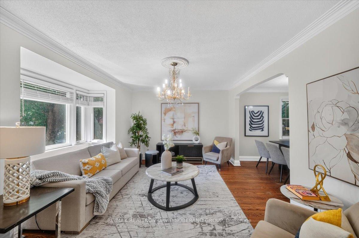 Photo 12 of 122 Mcgillivray Avenue, Toronto, Bedford Park-Nortown — HOMEH