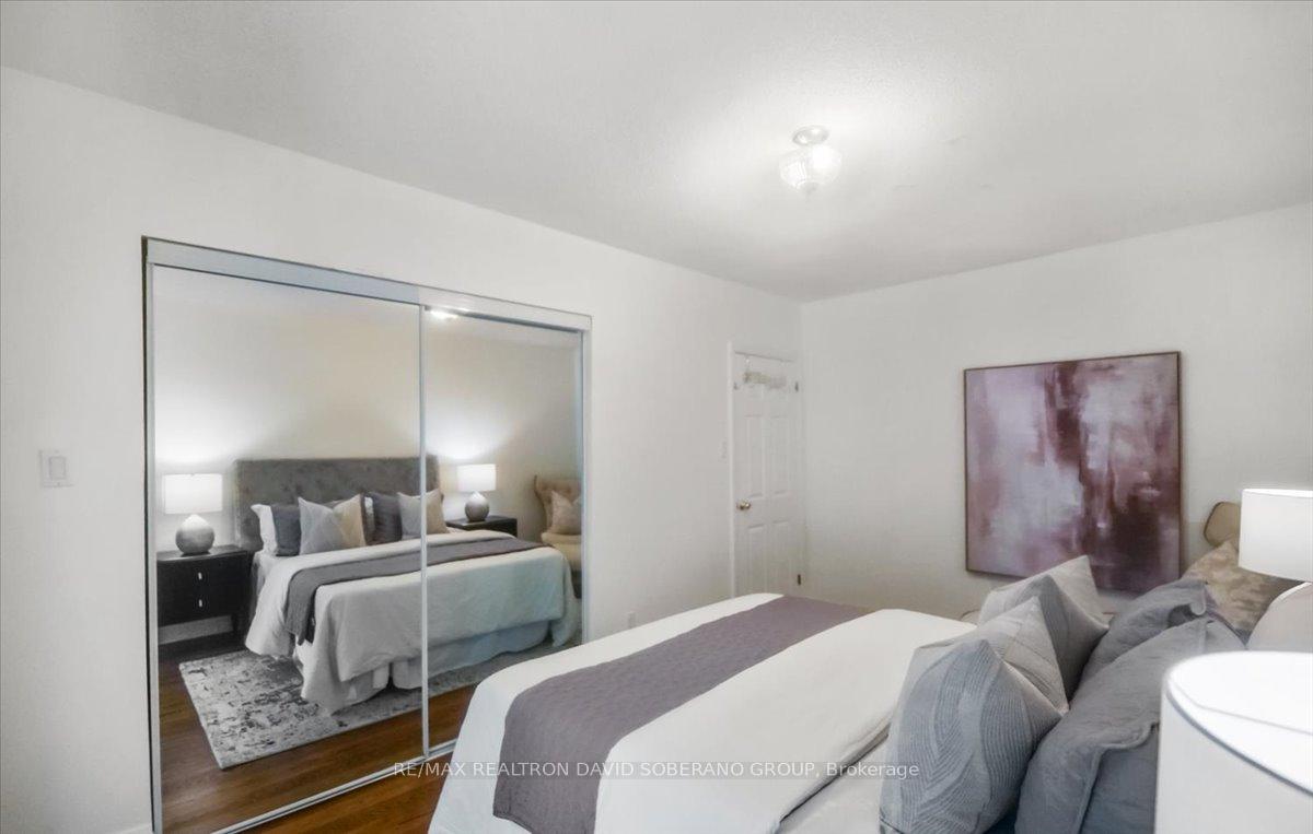 Photo 15 of 122 Mcgillivray Avenue, Toronto, Bedford Park-Nortown — HOMEH